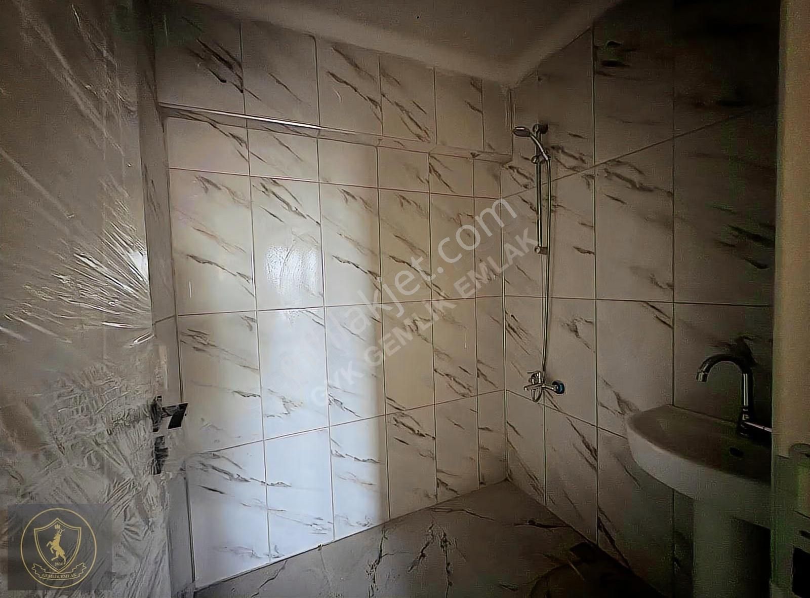 Gemlik'te Satılık 4+1 Sıfır Daire, Hastane Yolu Üzeri