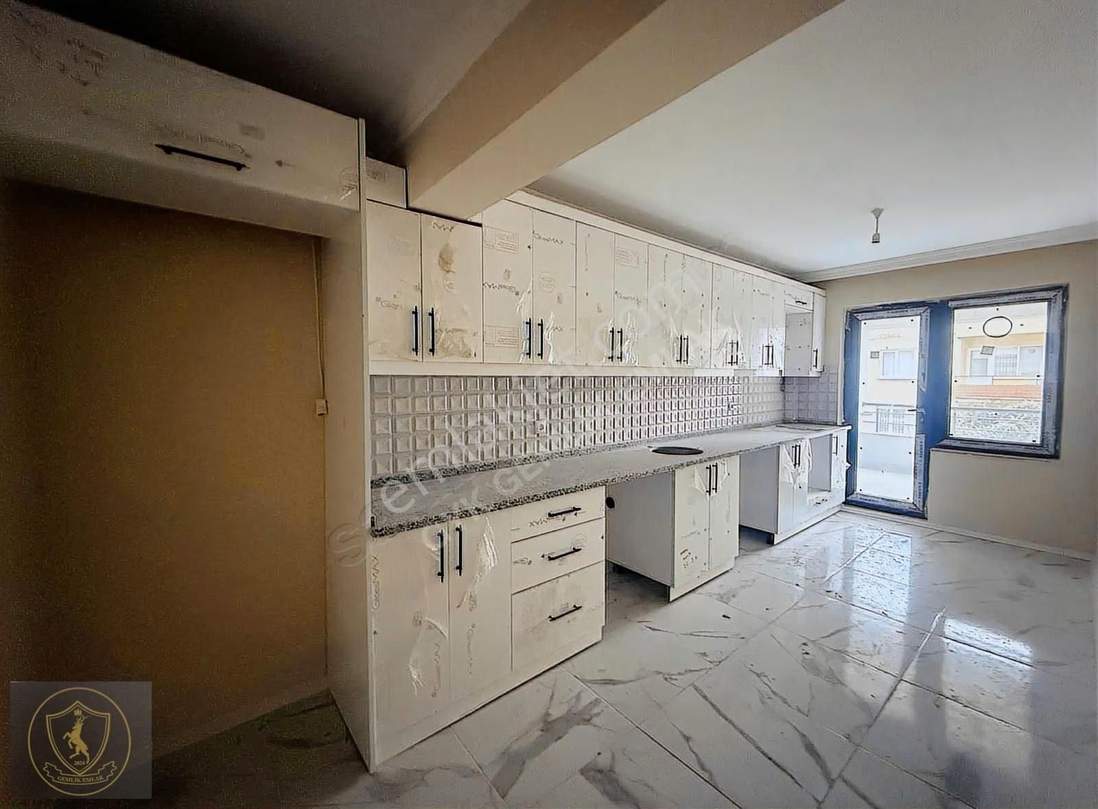 Gemlik'te Satılık 4+1 Sıfır Daire, Hastane Yolu Üzeri - Görsel 17