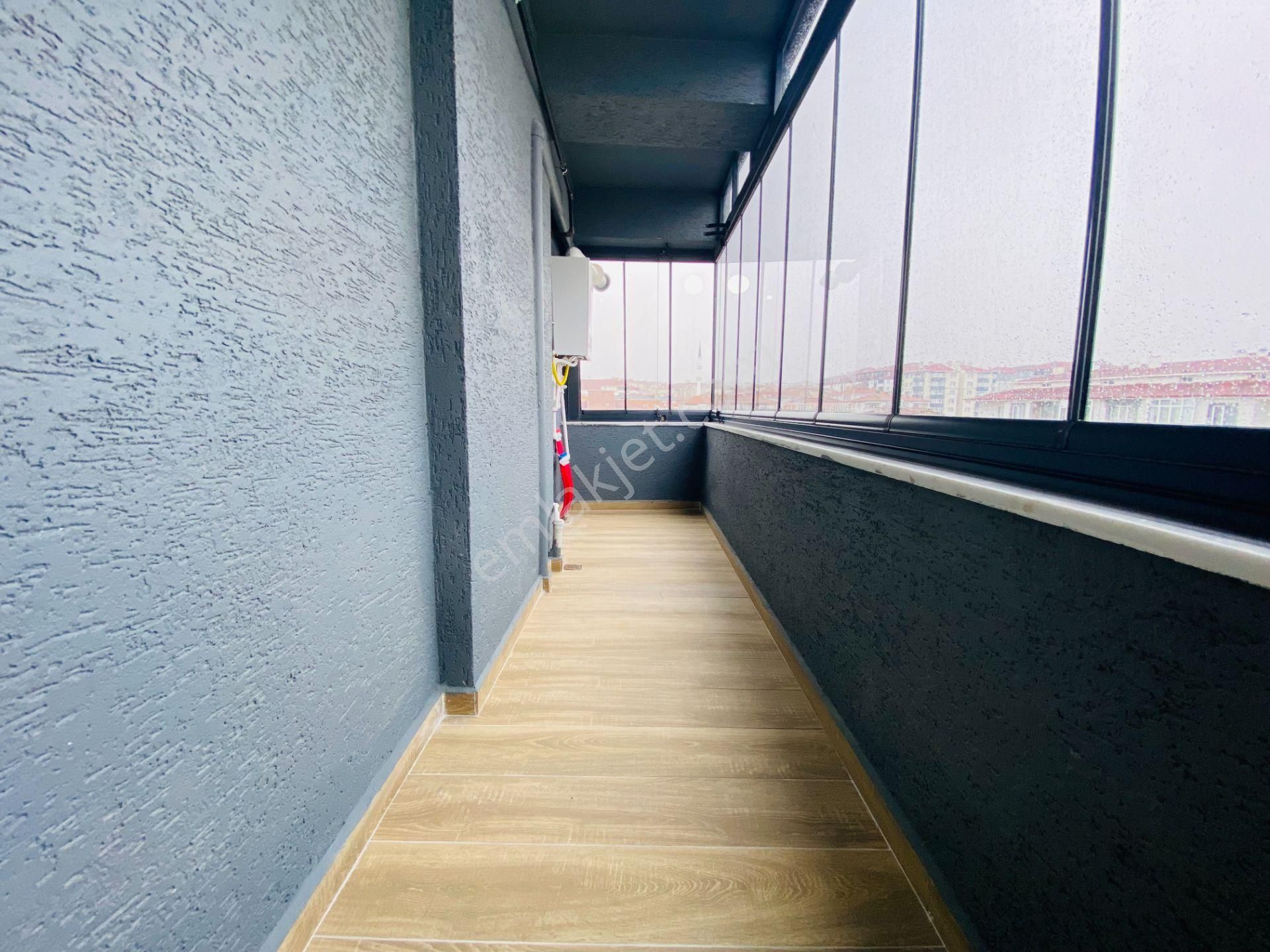 Güven'den Kapaklı'da K.otoparklı,kombili,ankastreli 2+1 Daire - Görsel 13