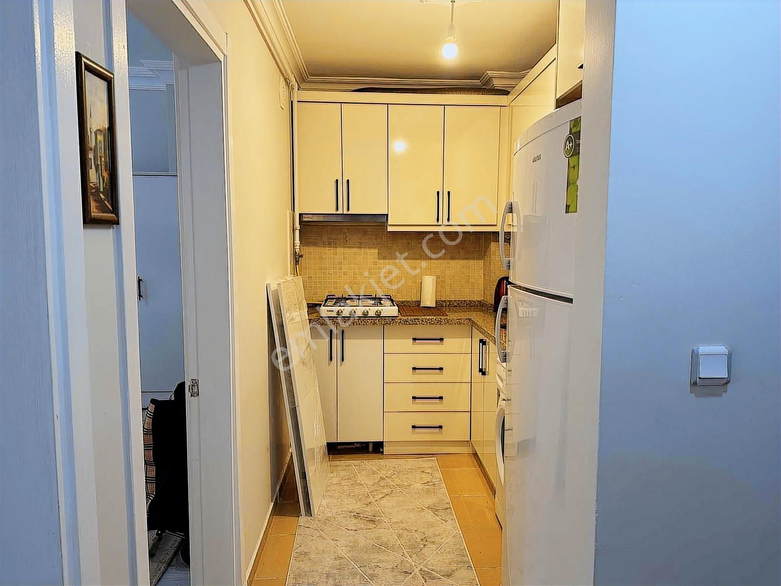 Mecidiyeköy 2+1 Asansörlü Cadde Üzeri Eşyalı Daire - Görsel 3