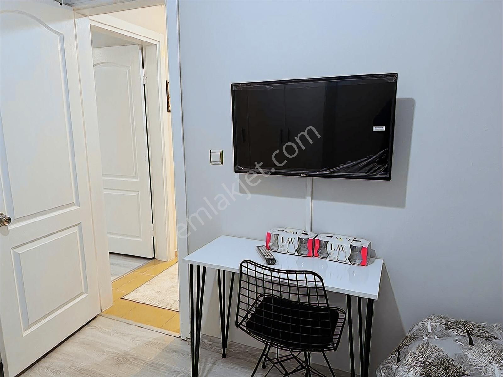 Mecidiyeköy 2+1 Asansörlü Cadde Üzeri Eşyalı Daire - Görsel 13