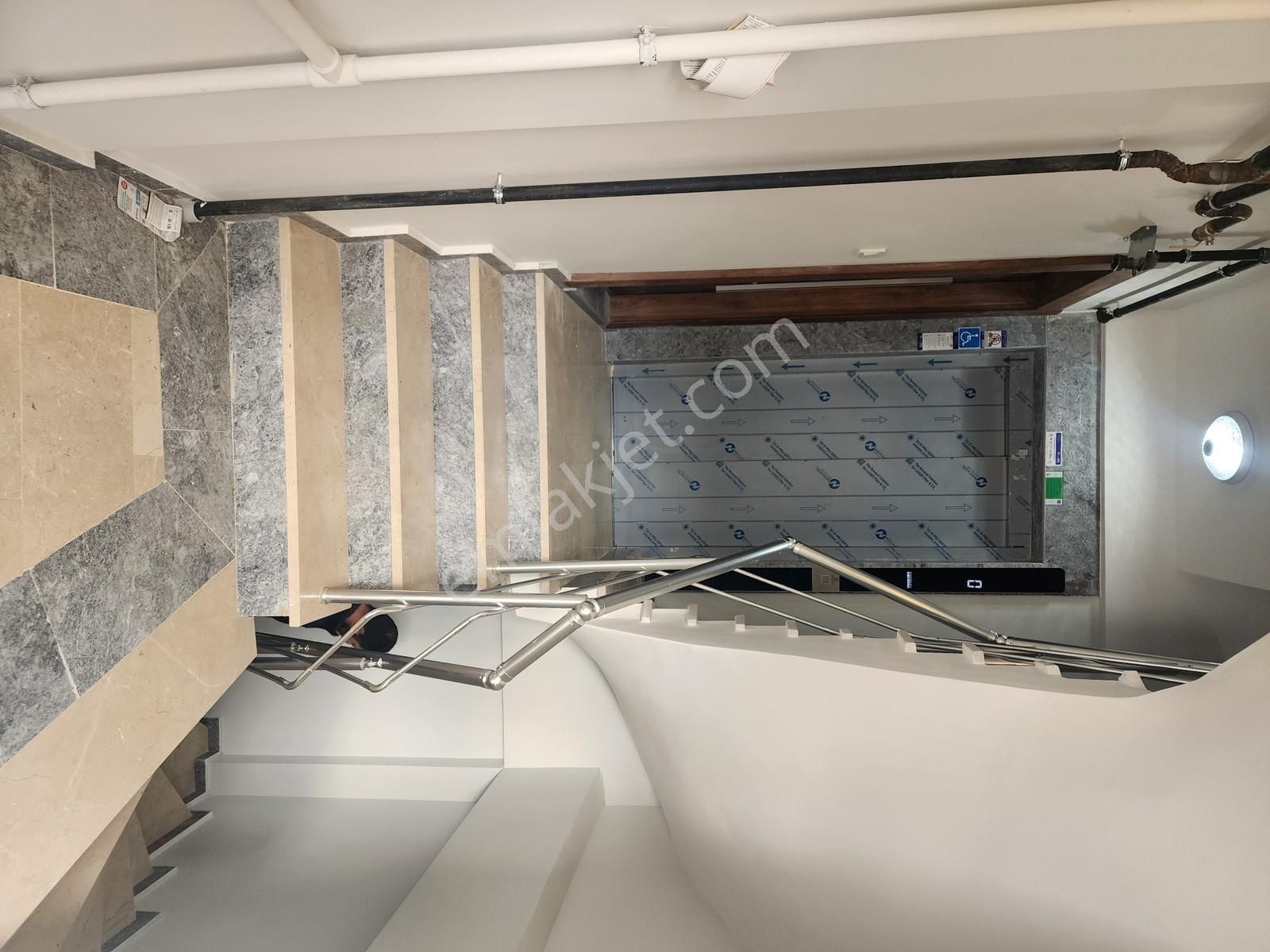 Sıfır Bina, Kapalı Mutfaklı, 55m2 Bahçe Kullanımlı 2+1 Daire - Görsel 21