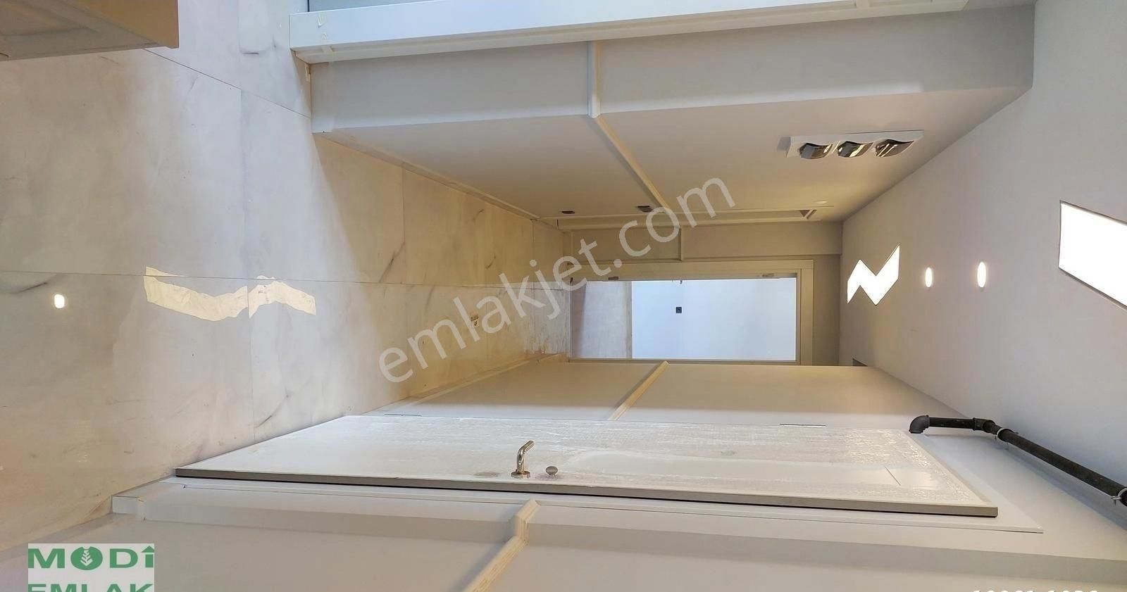 Burhaniye Kapalı Otoparklı Asansörlü Satılık 4+1 Dubleks - Görsel 35