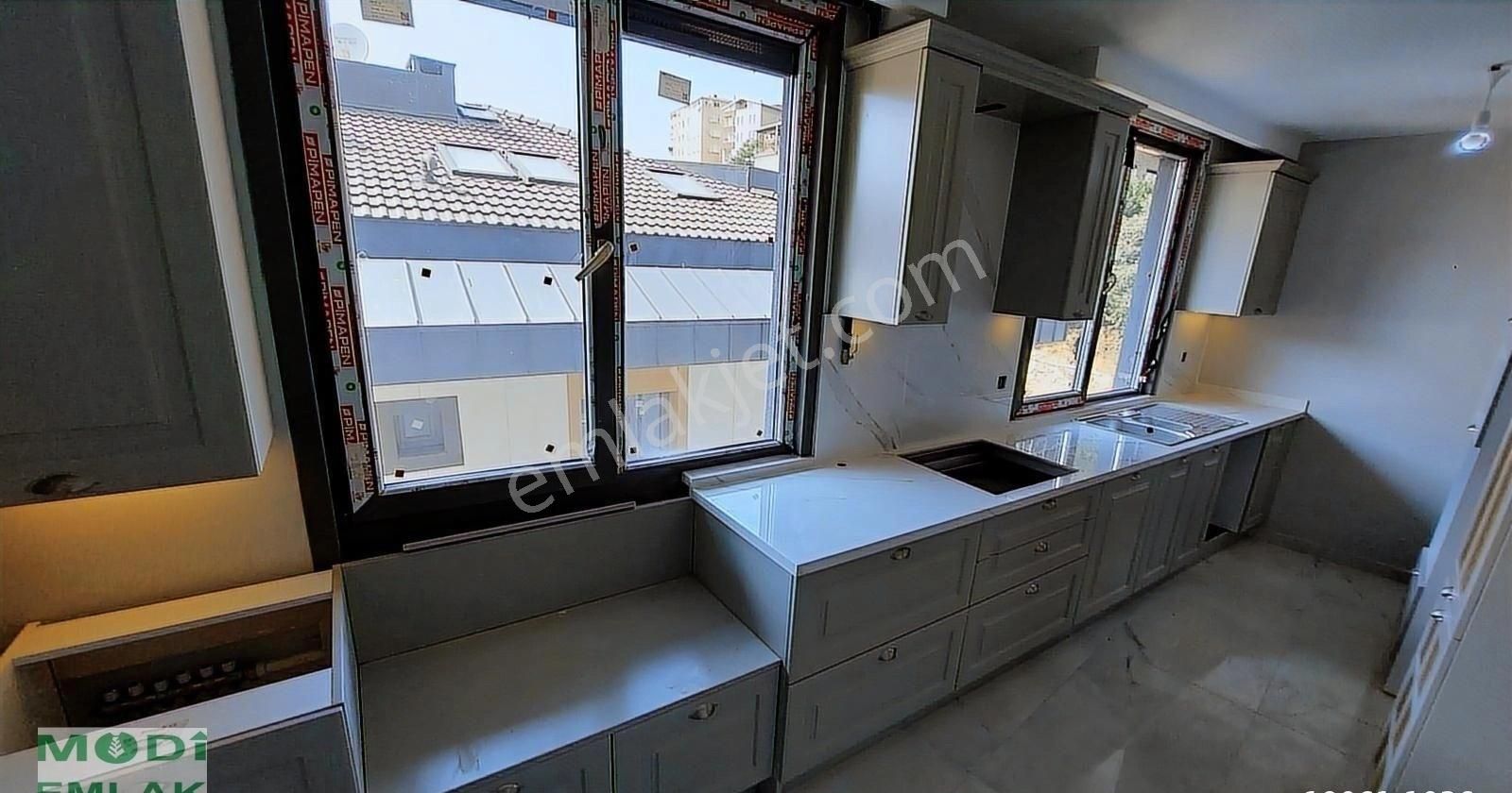 Burhaniye Kapalı Otoparklı Asansörlü Satılık 4+1 Dubleks - Görsel 18