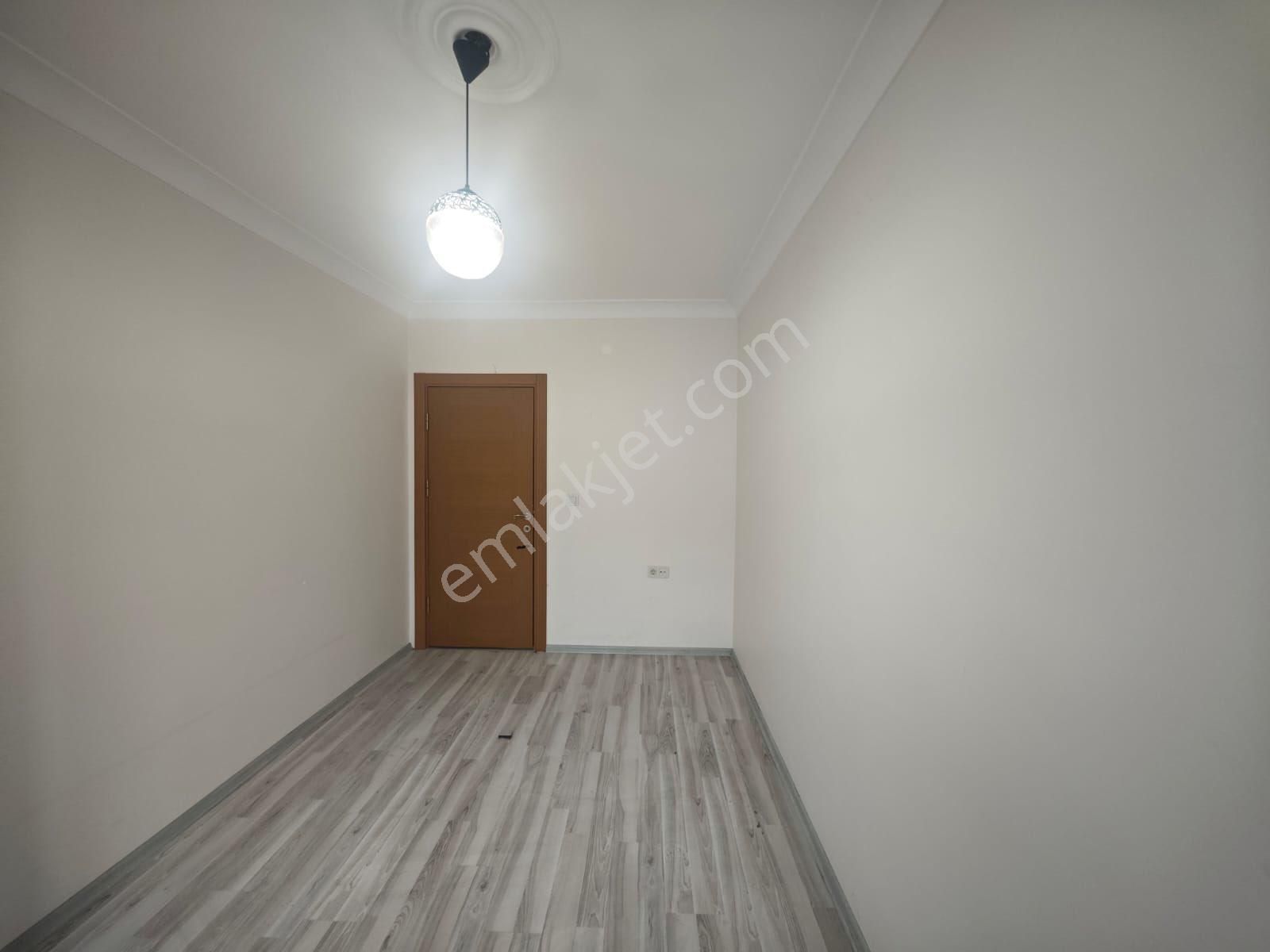 Turgut Özal Mahallesi'nde 2+1 Köşe Başı Satılık Daire - Görsel 13