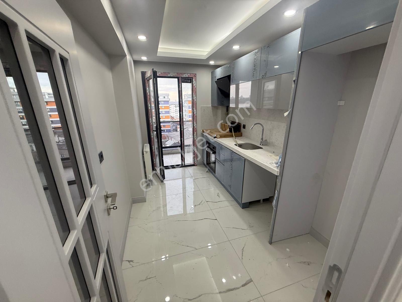 Barış'tan Site İçerisinde Göl Manzaralı Full Ön Cephe Lüks 3+1 - Görsel 25