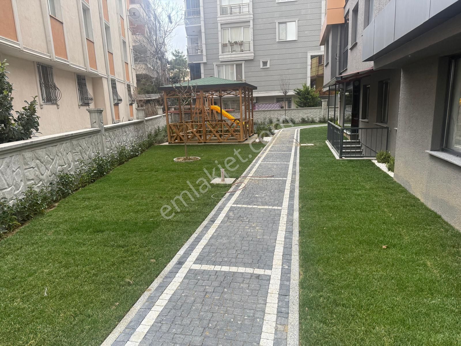 Barış'tan Site İçerisinde Göl Manzaralı Full Ön Cephe Lüks 3+1 - Görsel 6