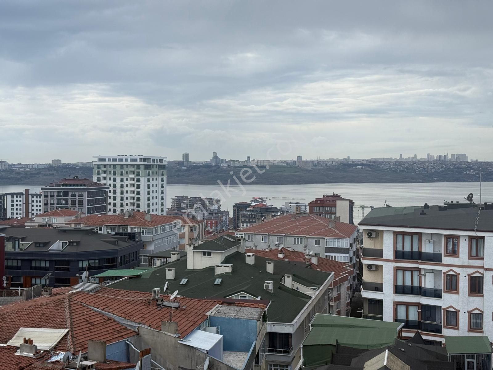 Barış'tan Site İçerisinde Göl Manzaralı Full Ön Cephe Lüks 3+1 - Görsel 23