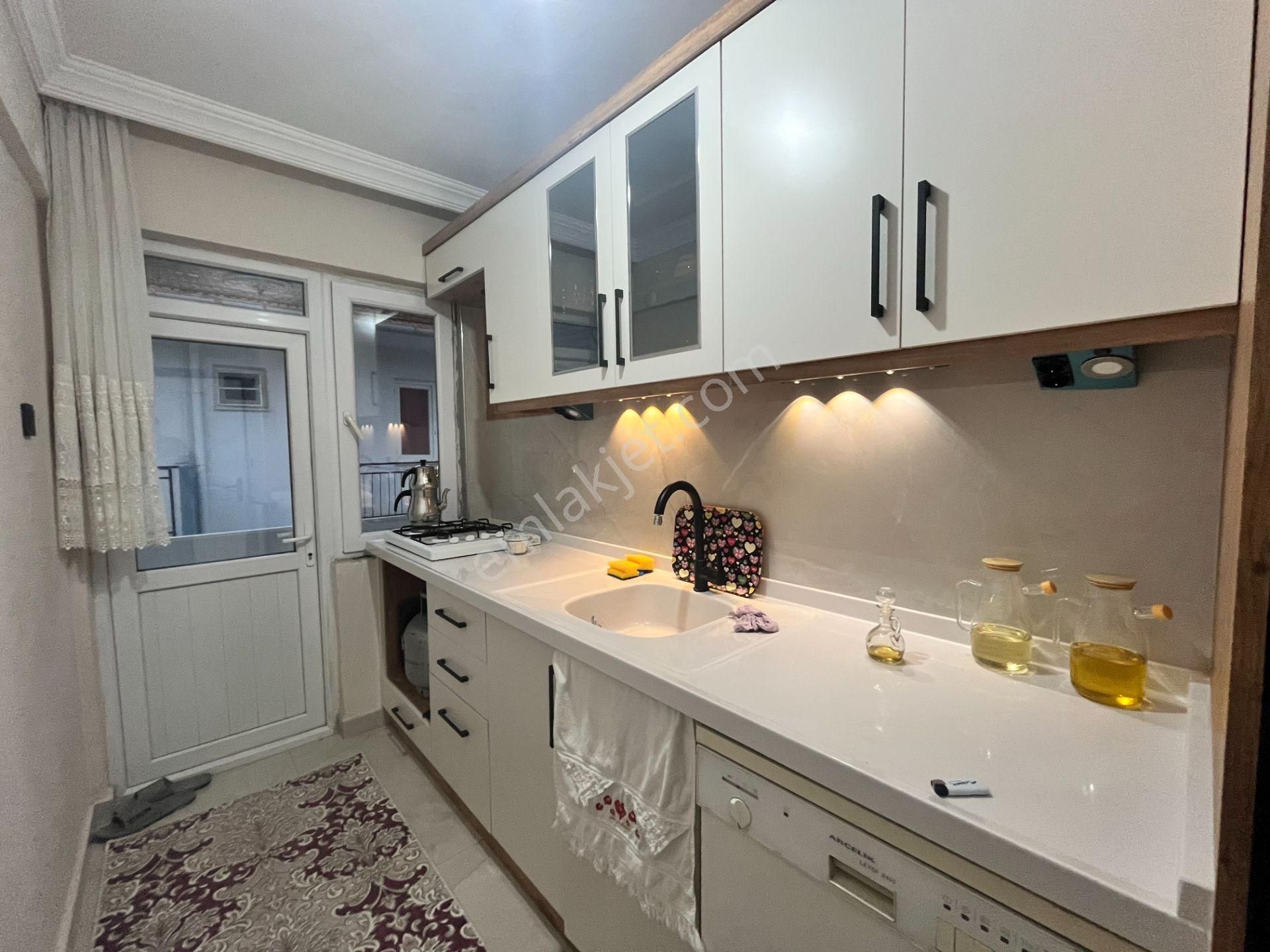 🛑🛑aktif'ten Akçay'da Denize 100 Mt Ayrı Mutfak Rahatlığı İle Geniş Arakat Satılık 2+1 Daire