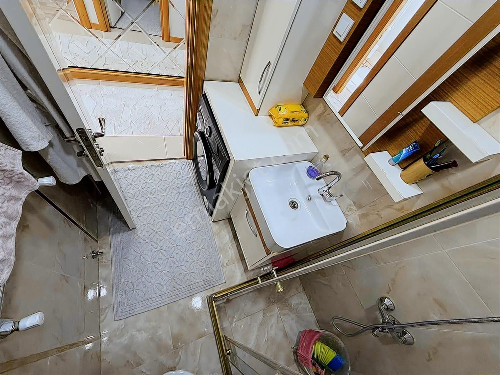 Mahmutbey Caddesine 2. Bina / 2+1 65 M2 / Lüks Ve Kullanışlı - Görsel 20