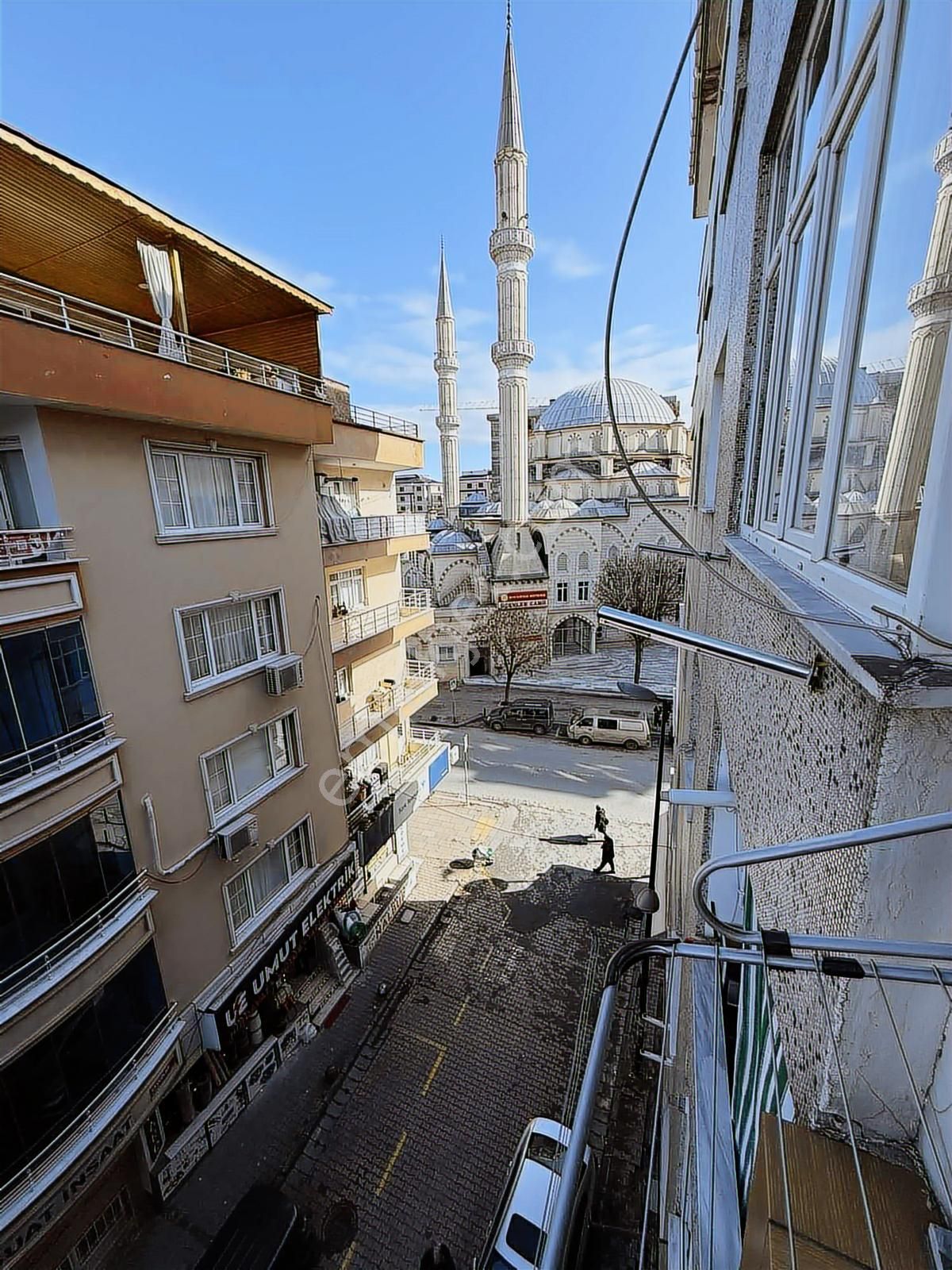 Mahmutbey Caddesine 2. Bina / 2+1 65 M2 / Lüks Ve Kullanışlı - Görsel 10