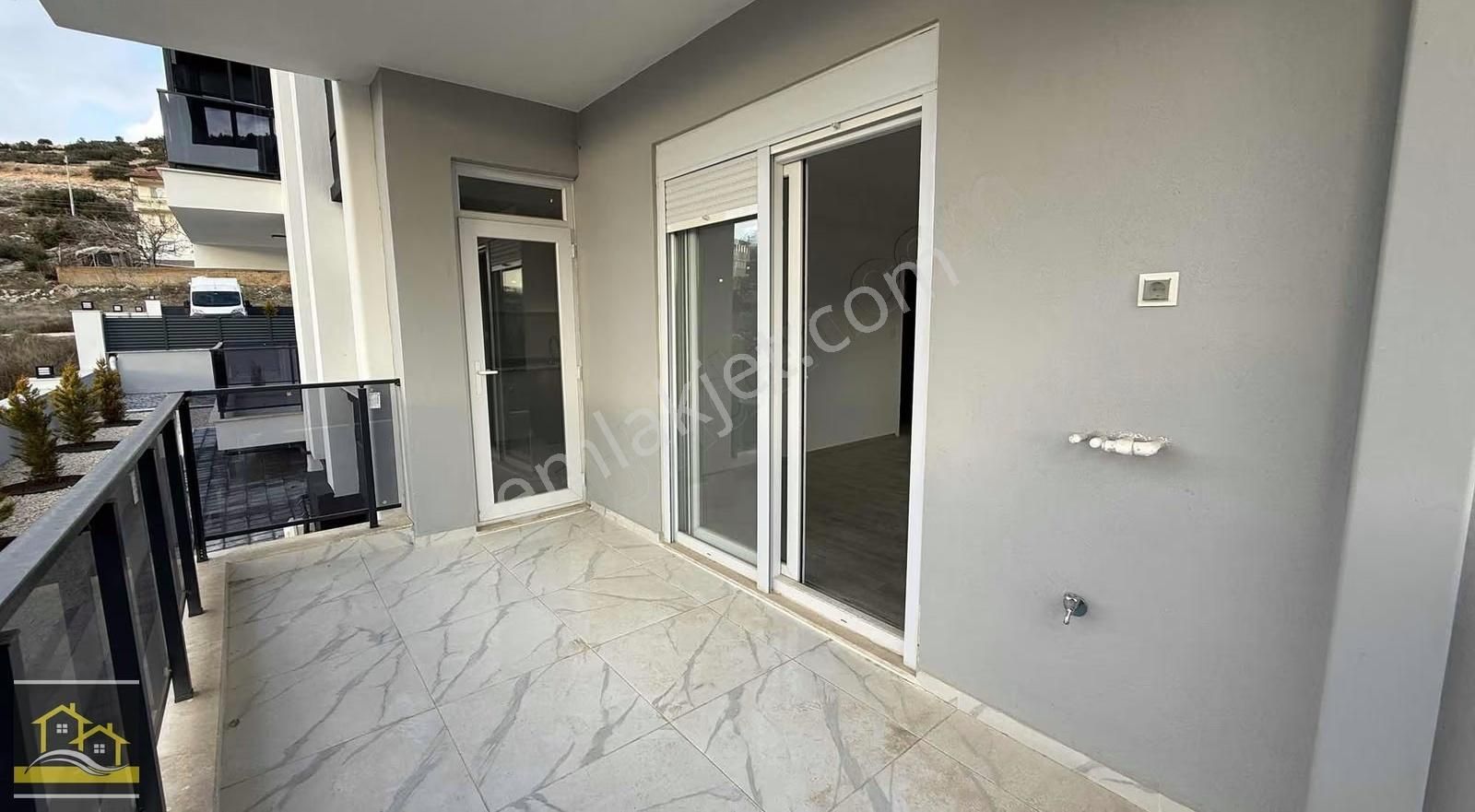 Arif Emlaktan Satılık Otogar Yakını 2+1 Muhteşem Daire - Görsel 19