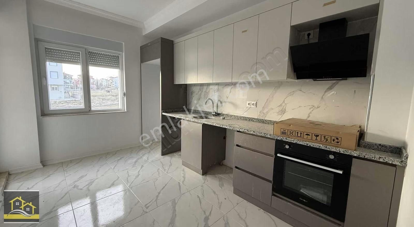 Arif Emlaktan Satılık Otogar Yakını 2+1 Muhteşem Daire