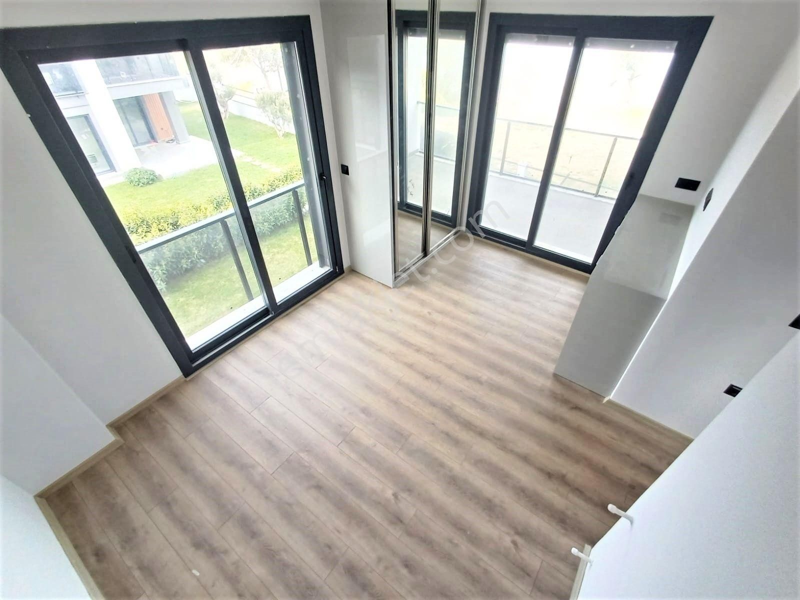 💦burhaniye Pelitköy'de💦aygül'den 💦denize Sıfır Nezih Site İçi Tam Bağımsız Lüks 3+1 Satılık Villa - Görsel 19
