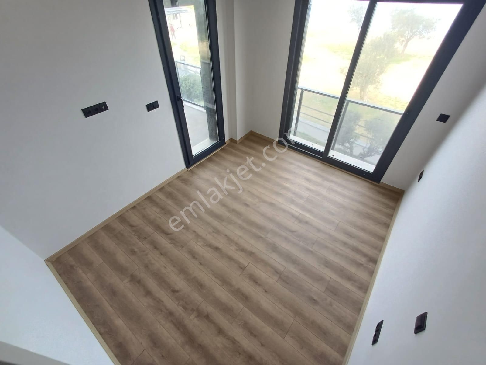 💦burhaniye Pelitköy'de💦aygül'den 💦denize Sıfır Nezih Site İçi Tam Bağımsız Lüks 3+1 Satılık Villa - Görsel 15