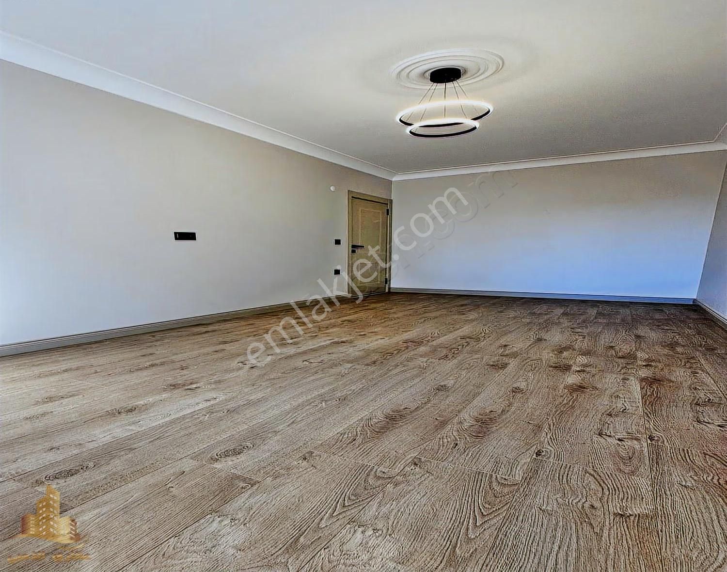 Bahçeşehire Komşu Tek Daire Üzeri Balkonlu Yüksek Giriş 2+1 - Görsel 11