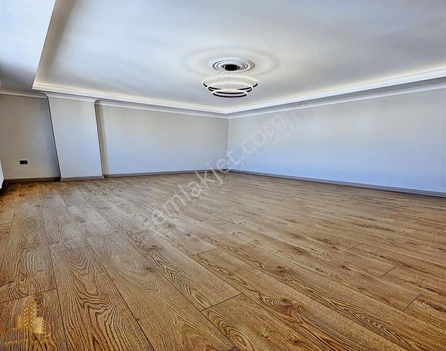 Bahçeşehire Komşu Tek Daire Üzeri Balkonlu Yüksek Giriş 2+1 - Görsel 26