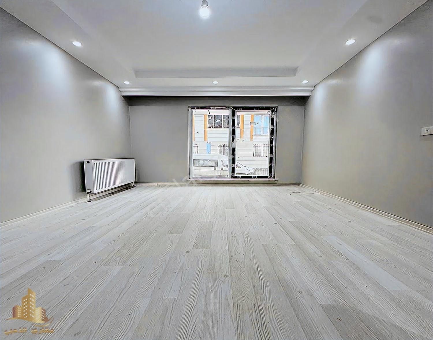 Bahçeşehir Lokasyonunda Lüks Tasarımlı 2+1 Balkonlu Yüksek Giriş - Görsel 18