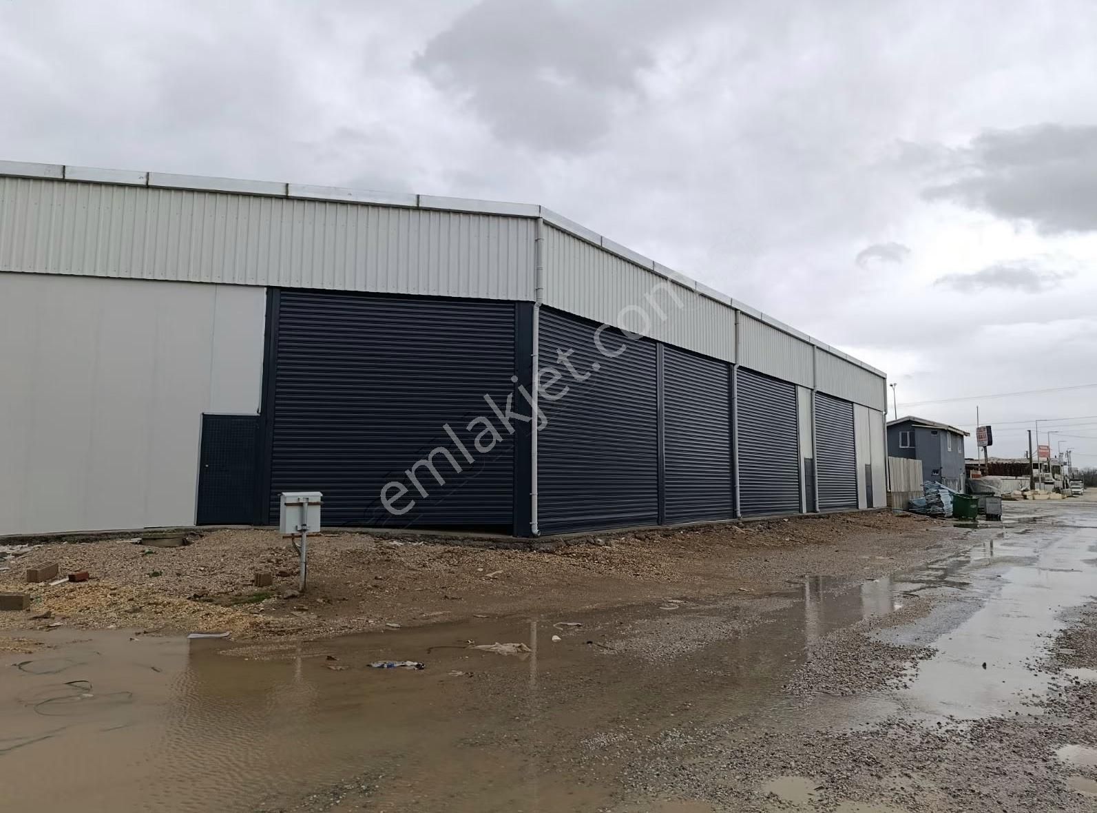 Manavgat Sanayi Sitesi Kiralik 4 Adet Asma Katli Depo Ve İsyeri - Görsel 6