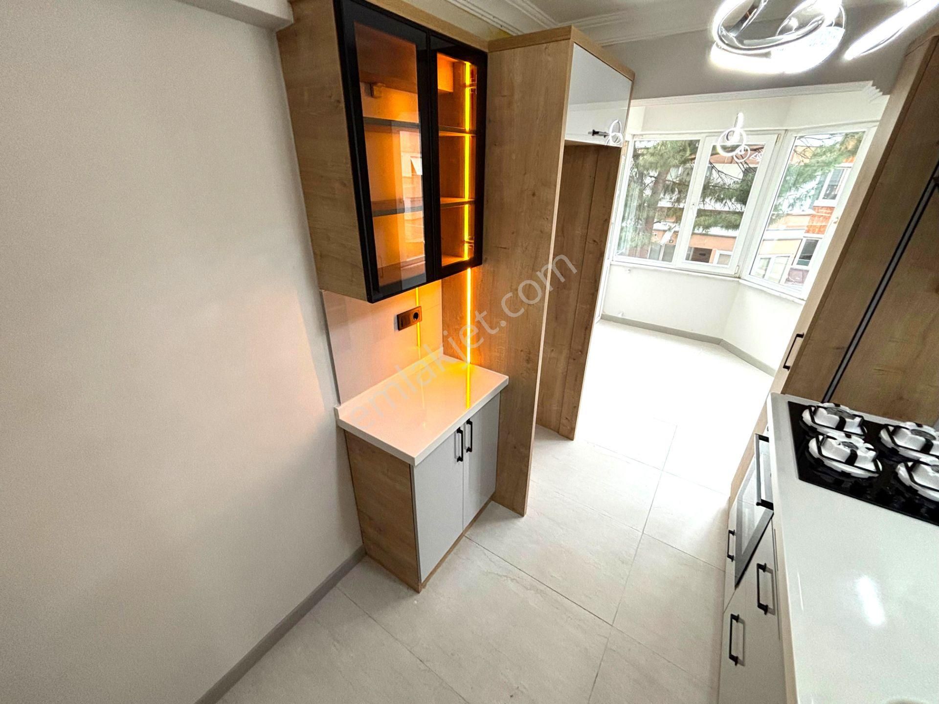 𝄞melodi'den Akçay Merkez'de Çift Cephe Ara Kat Ayrı Mutfaklı Tasarım Harikası 2+1 Daire - Görsel 25