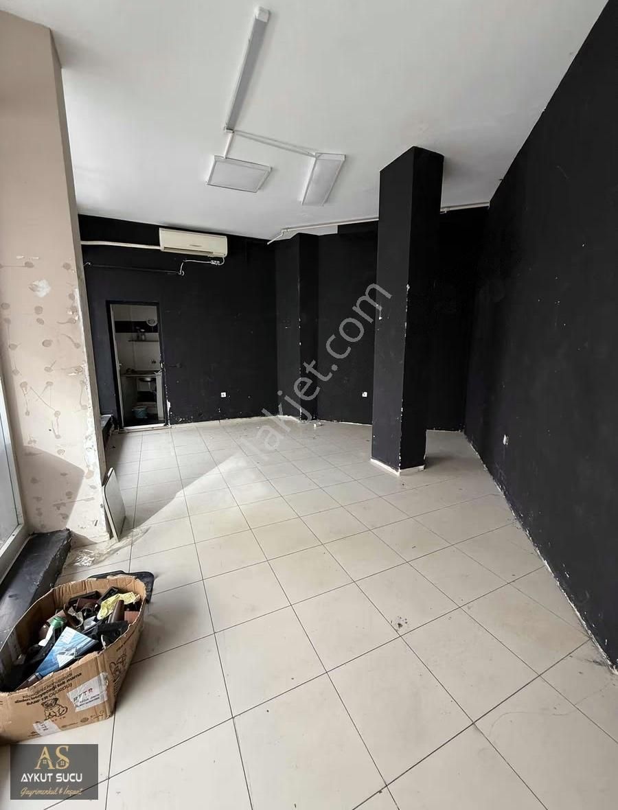 Bornovanın Prestijli Noktasında Geniş Cepheli Kiralık Dükkan - Görsel 19