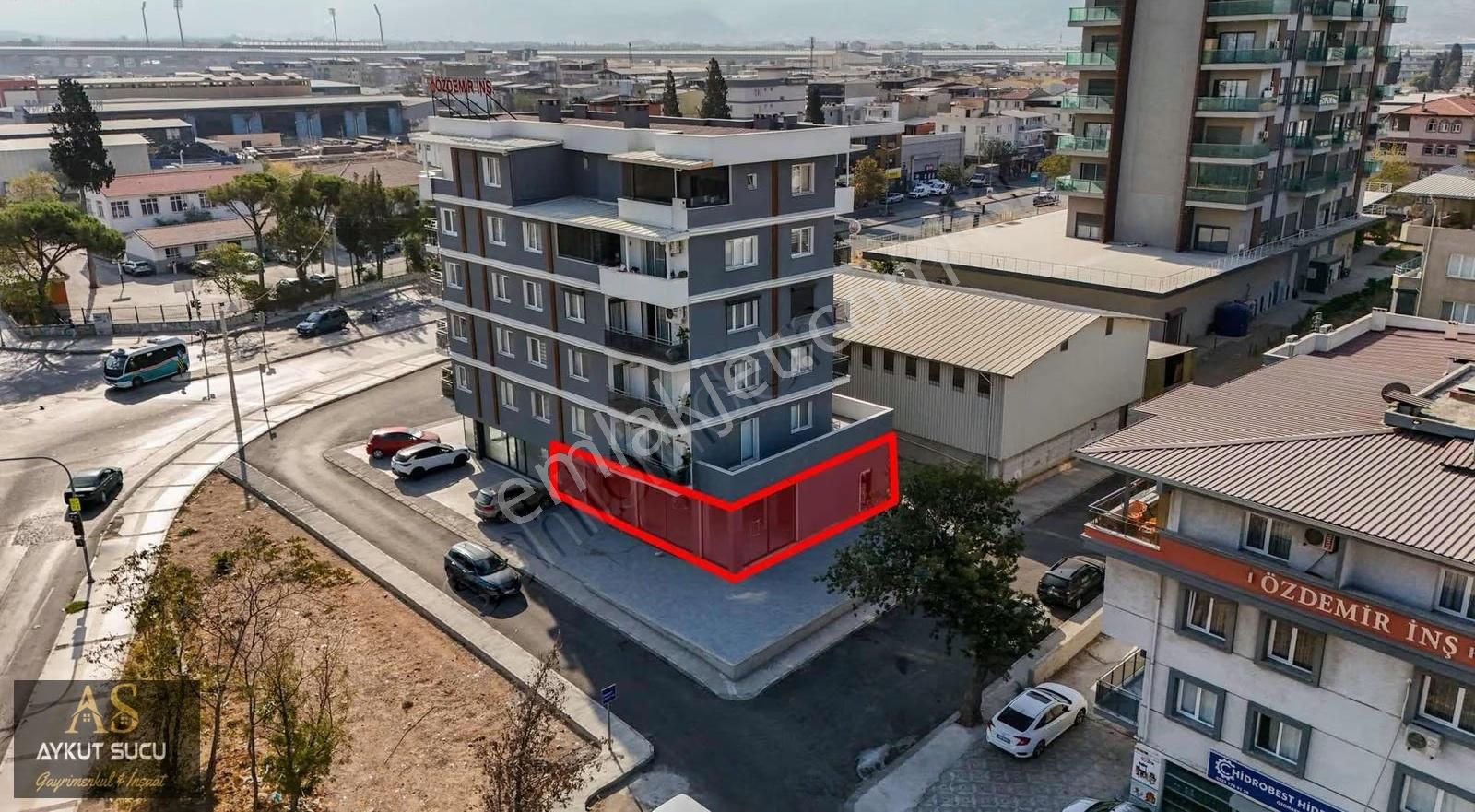 Cadde Üzeri Çift Cepheli Geniş Kullanım Alanlı Kiralık Dükkan - Görsel 25