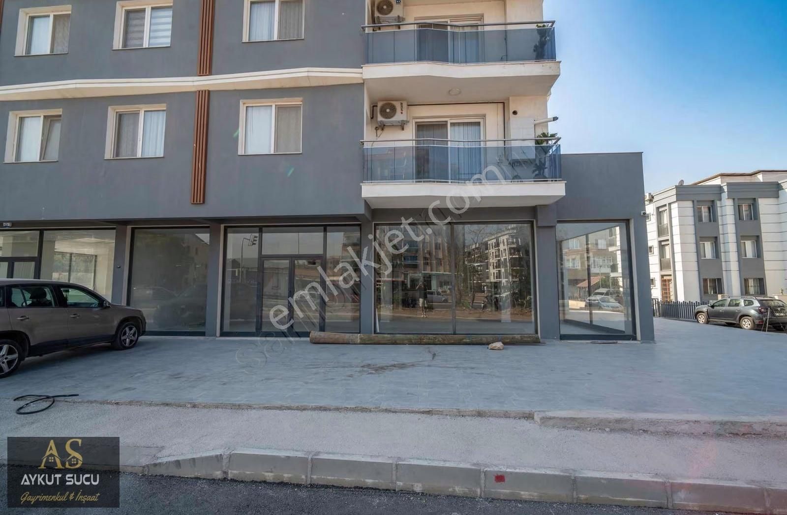 Cadde Üzeri Çift Cepheli Geniş Kullanım Alanlı Kiralık Dükkan - Görsel 23