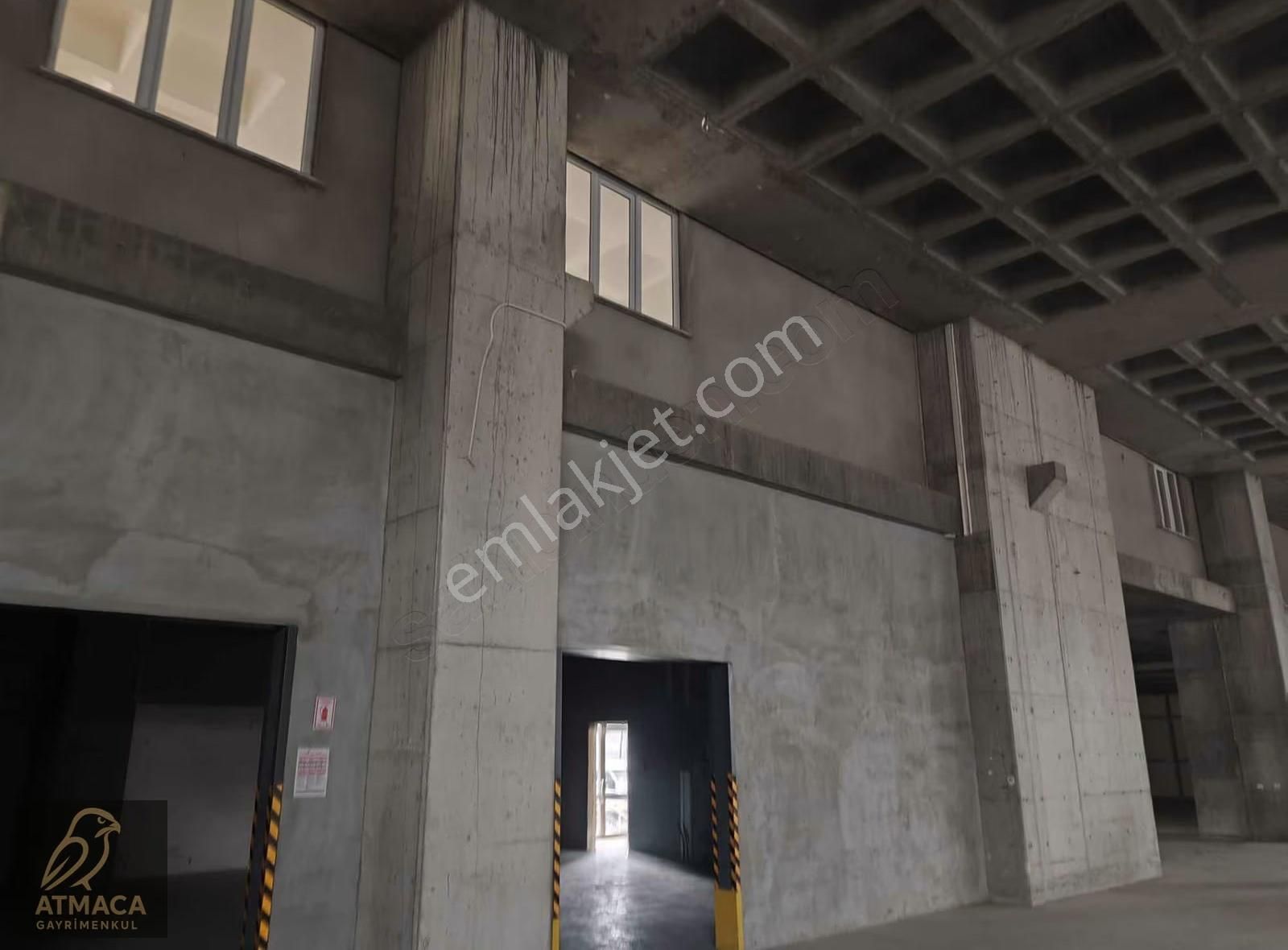 Beylikdüzü Sanayii'de Müstakil Kullanımlı Kiralık İşyeri - Görsel 12