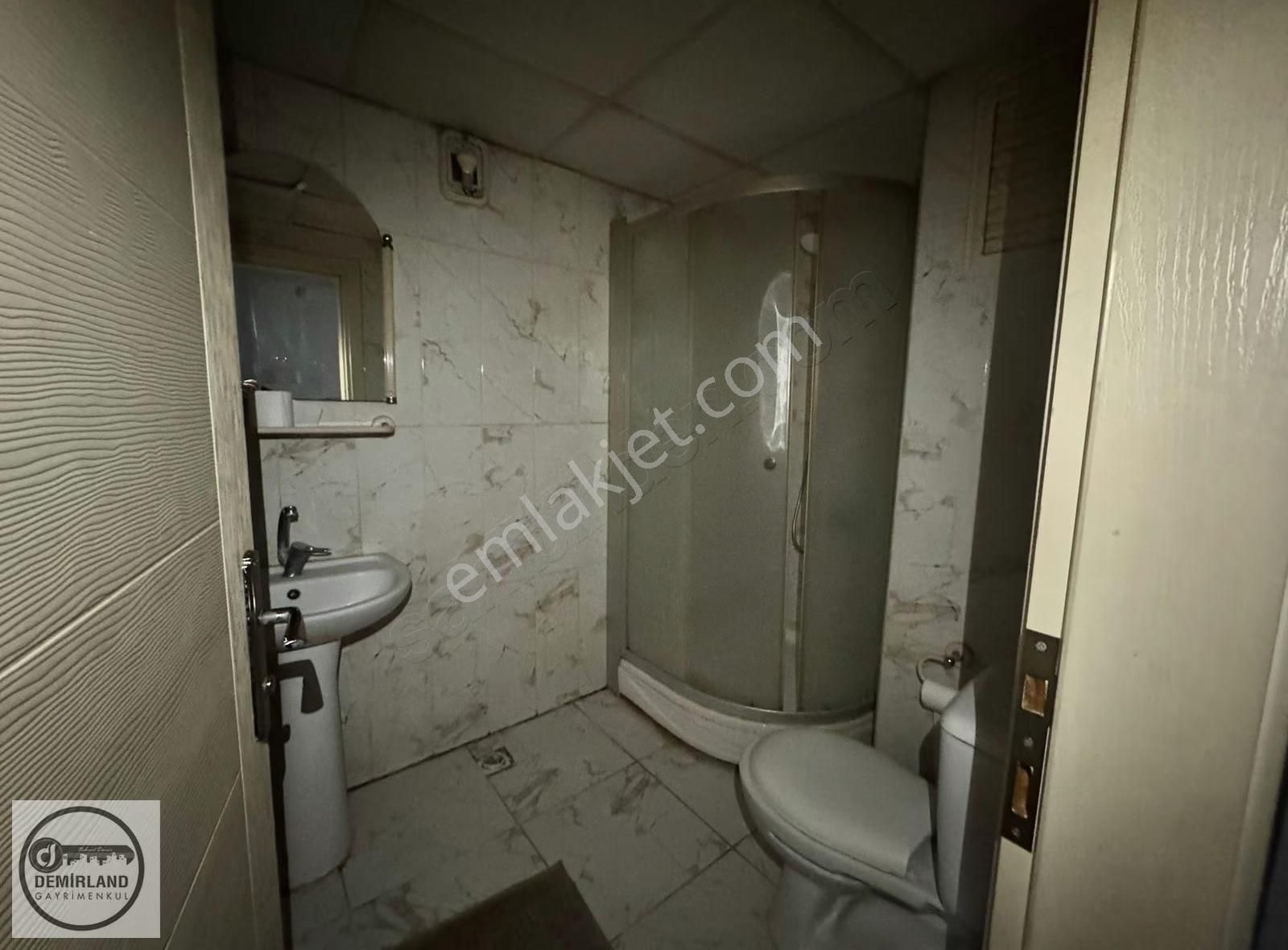 Demirland'dan Kiralık Ayrı Mutfaklı Balkonlu 1+1 Eşyalı Daire - Görsel 13