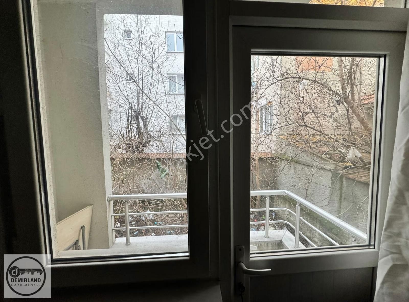 Demirland'dan Kiralık Ayrı Mutfaklı Balkonlu 1+1 Eşyalı Daire - Görsel 2