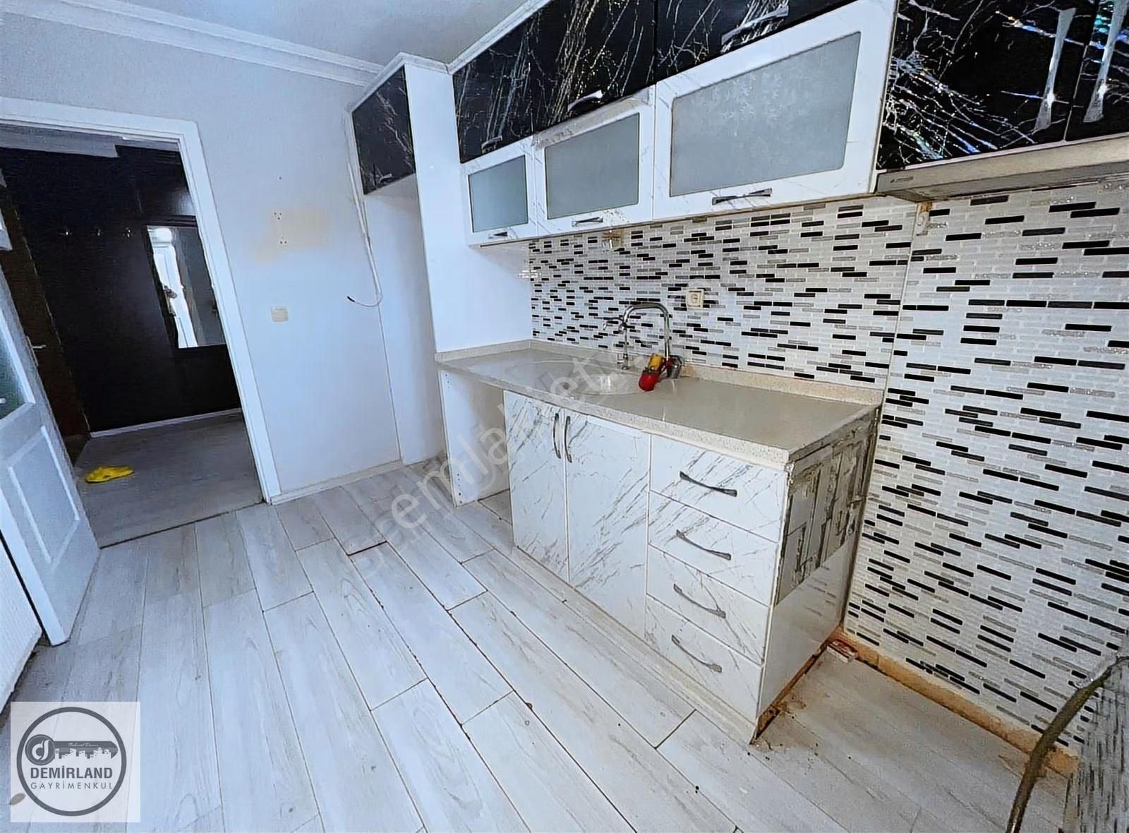 Demirland'dan Kiralık 1.etap Tokide 3+1 Daire - Görsel 2