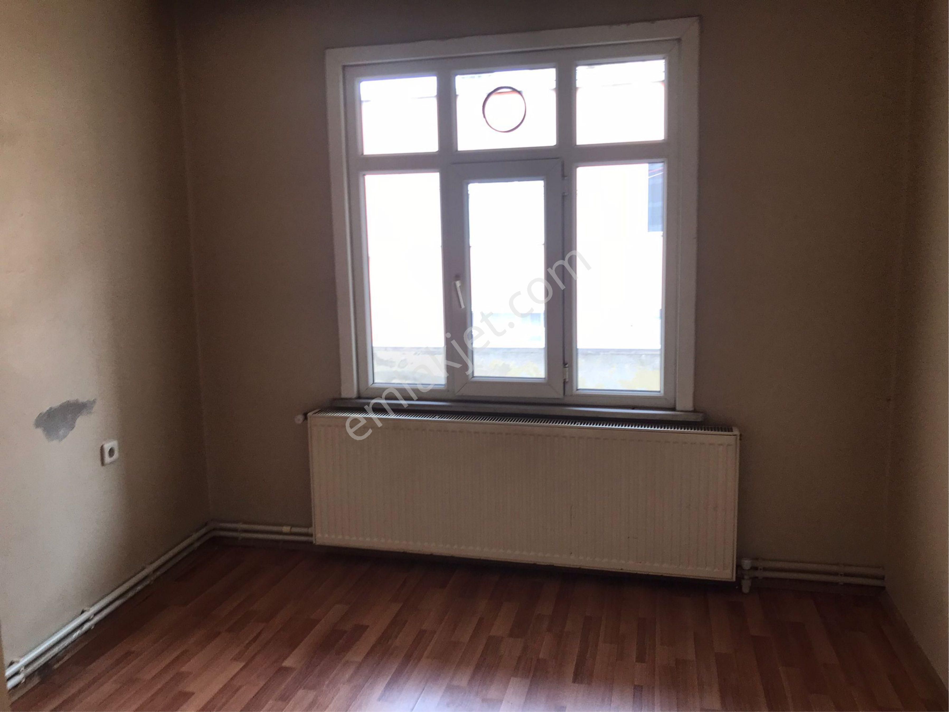 Metronun Dibinde Kiralık 3+1 3.kat - Görsel 2