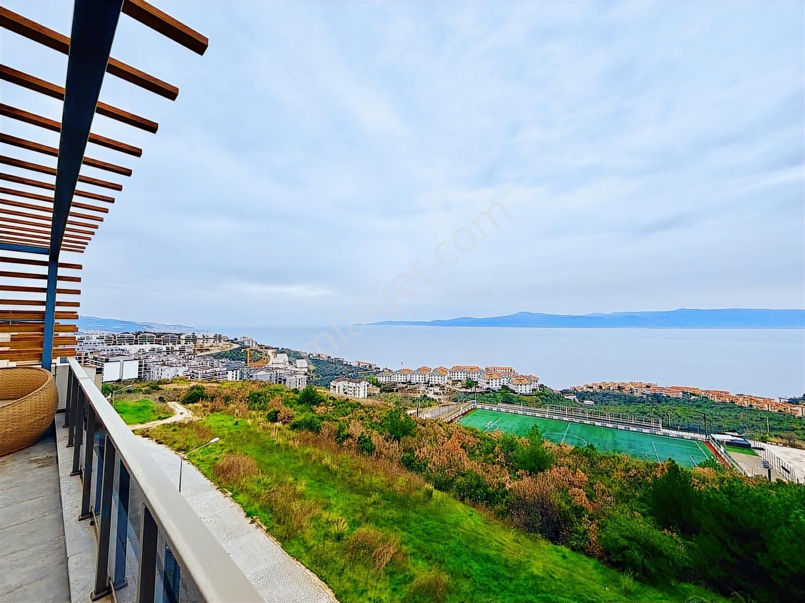 Burgaz'da Panoramik Deniz Manzaralı 5+1 Dubleks Daire - Görsel 4