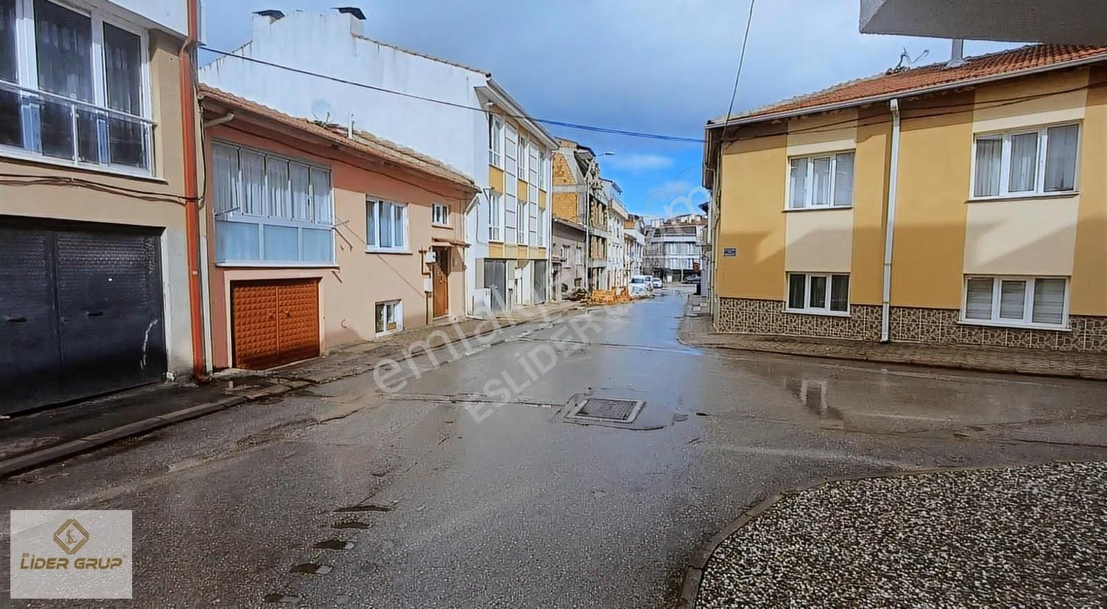 Eslider Emlaktan Büyükderede 1+1 - Görsel 7