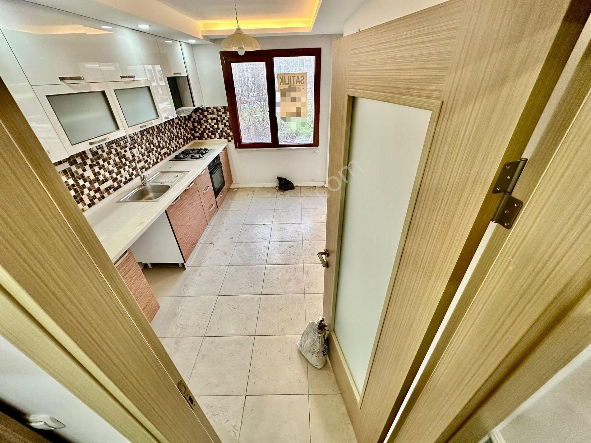 ꧁ay Emlaktan꧂akçay'da Denize Sadece 300 M Arakat Ön Cephe Çift Balkonlu Satılık 3+1 Asansörlü Daire - Görsel 2