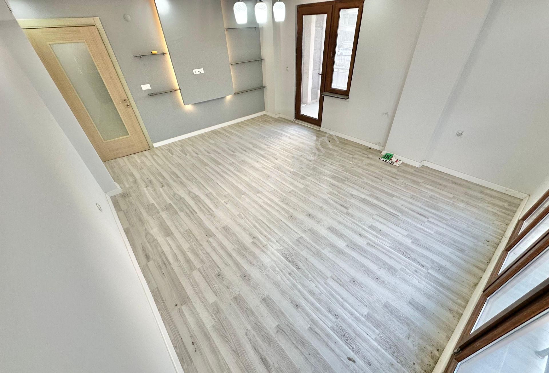 ꧁ay Emlaktan꧂akçay'da Denize Sadece 300 M Arakat Ön Cephe Çift Balkonlu Satılık 3+1 Asansörlü Daire - Görsel 15