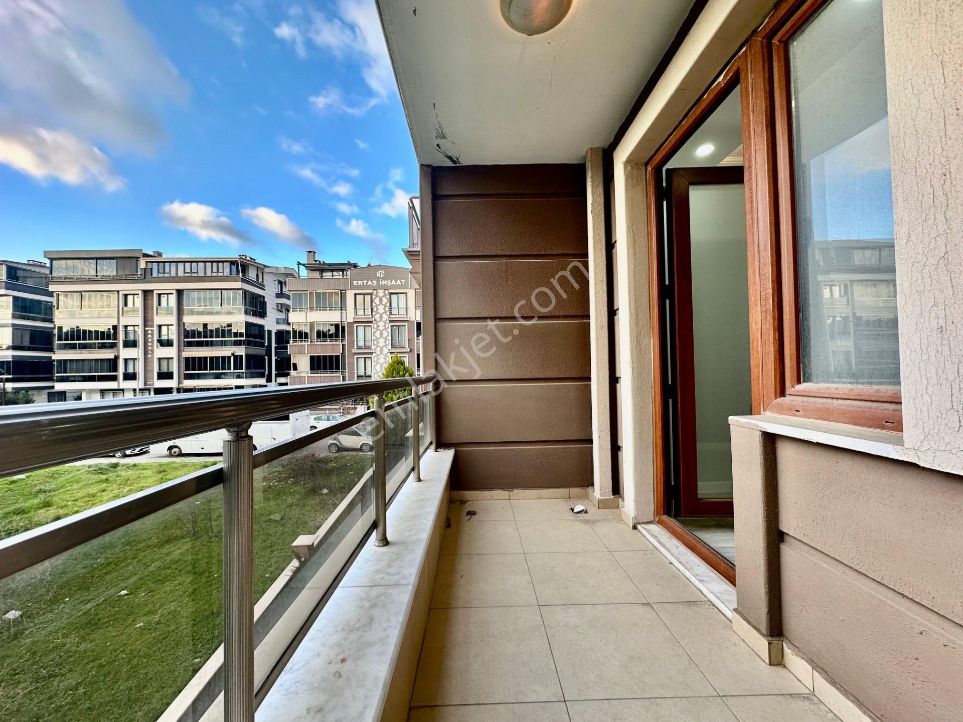꧁ay Emlaktan꧂akçay'da Denize Sadece 300 M Arakat Ön Cephe Çift Balkonlu Satılık 3+1 Asansörlü Daire - Görsel 28