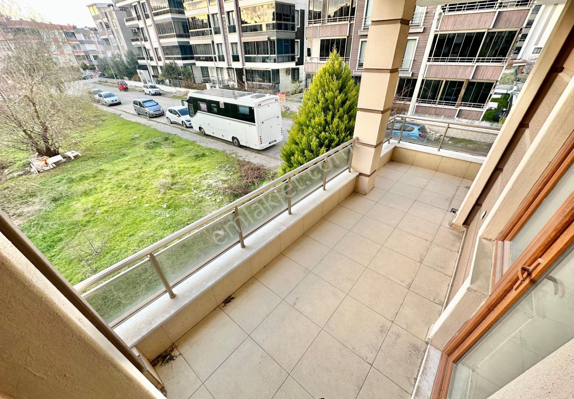 ꧁ay Emlaktan꧂akçay'da Denize Sadece 300 M Arakat Ön Cephe Çift Balkonlu Satılık 3+1 Asansörlü Daire - Görsel 8