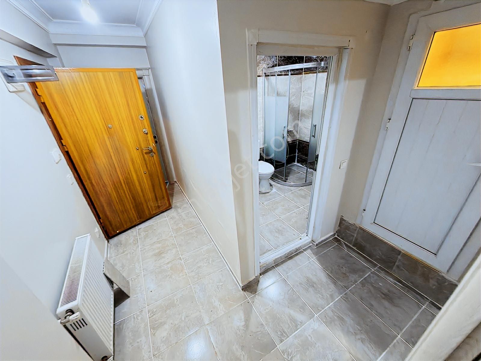 Taştepe'de 2+1 Kiralık 85 M2 Cadde Dibi Ferah Bahçe Katı - Görsel 12