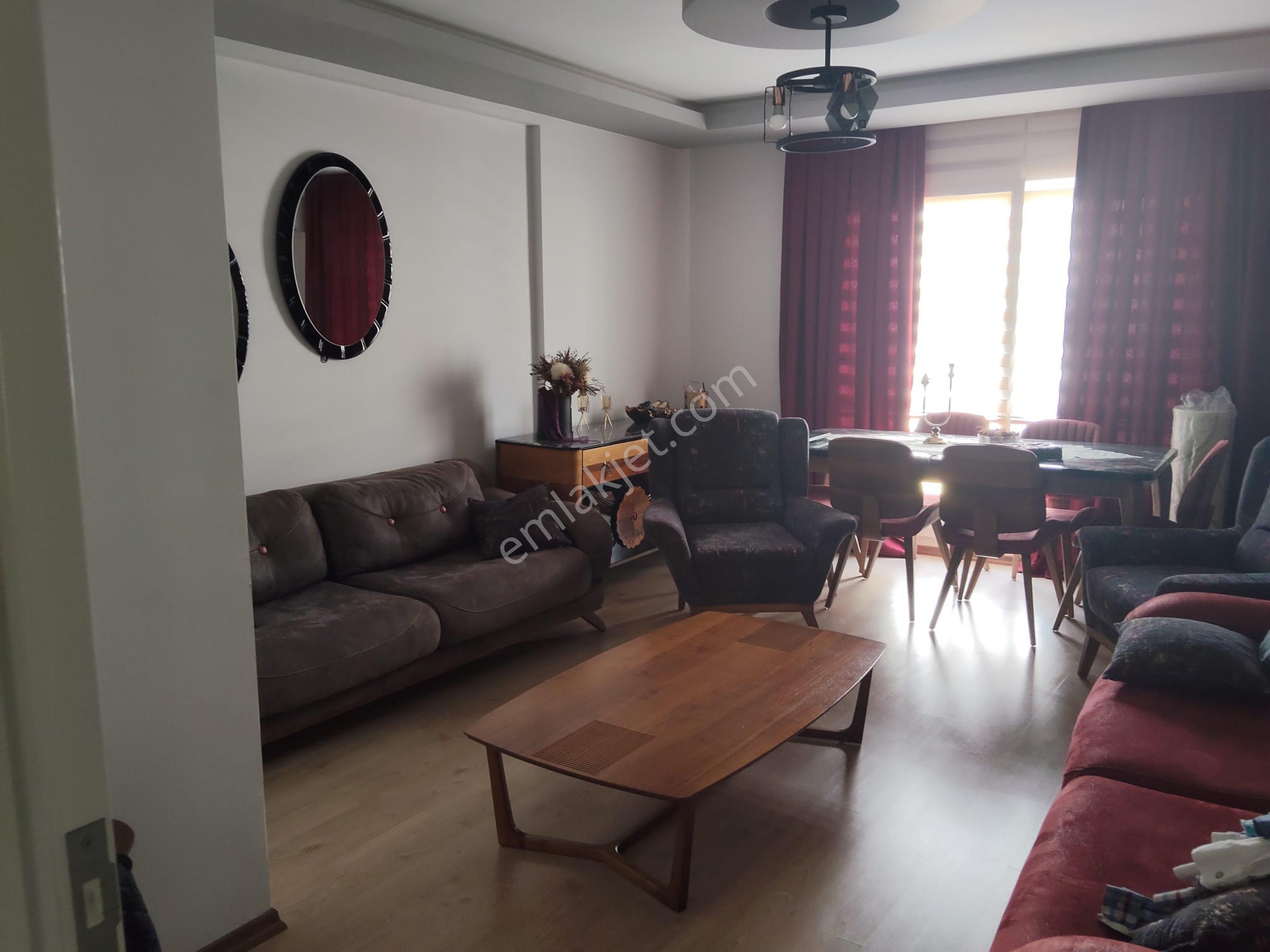 Mersin Mezitli Akdeniz Mahallesinde Geniş Ve Ferah 3+1 Daire