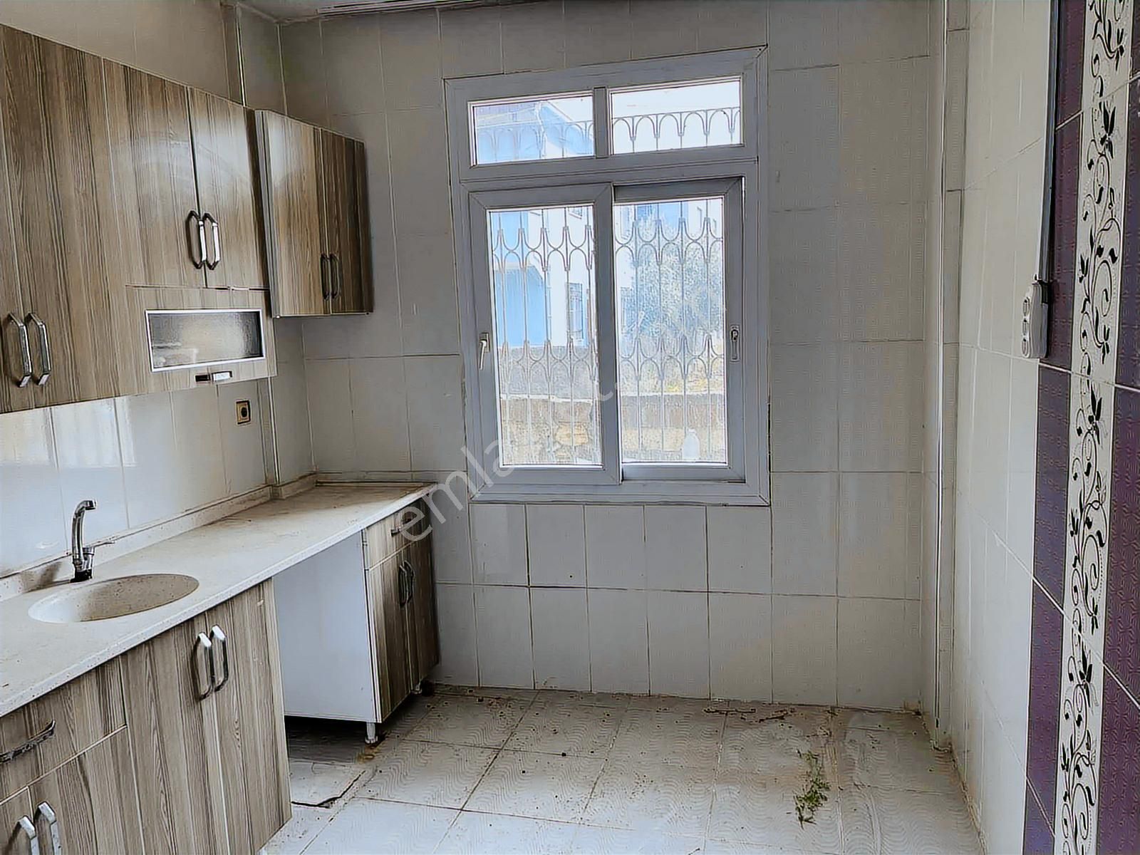 Oto Center Ve İncirlik Hava Üssü Yanında 2+1 Evimiz Satılıktır - Görsel 8