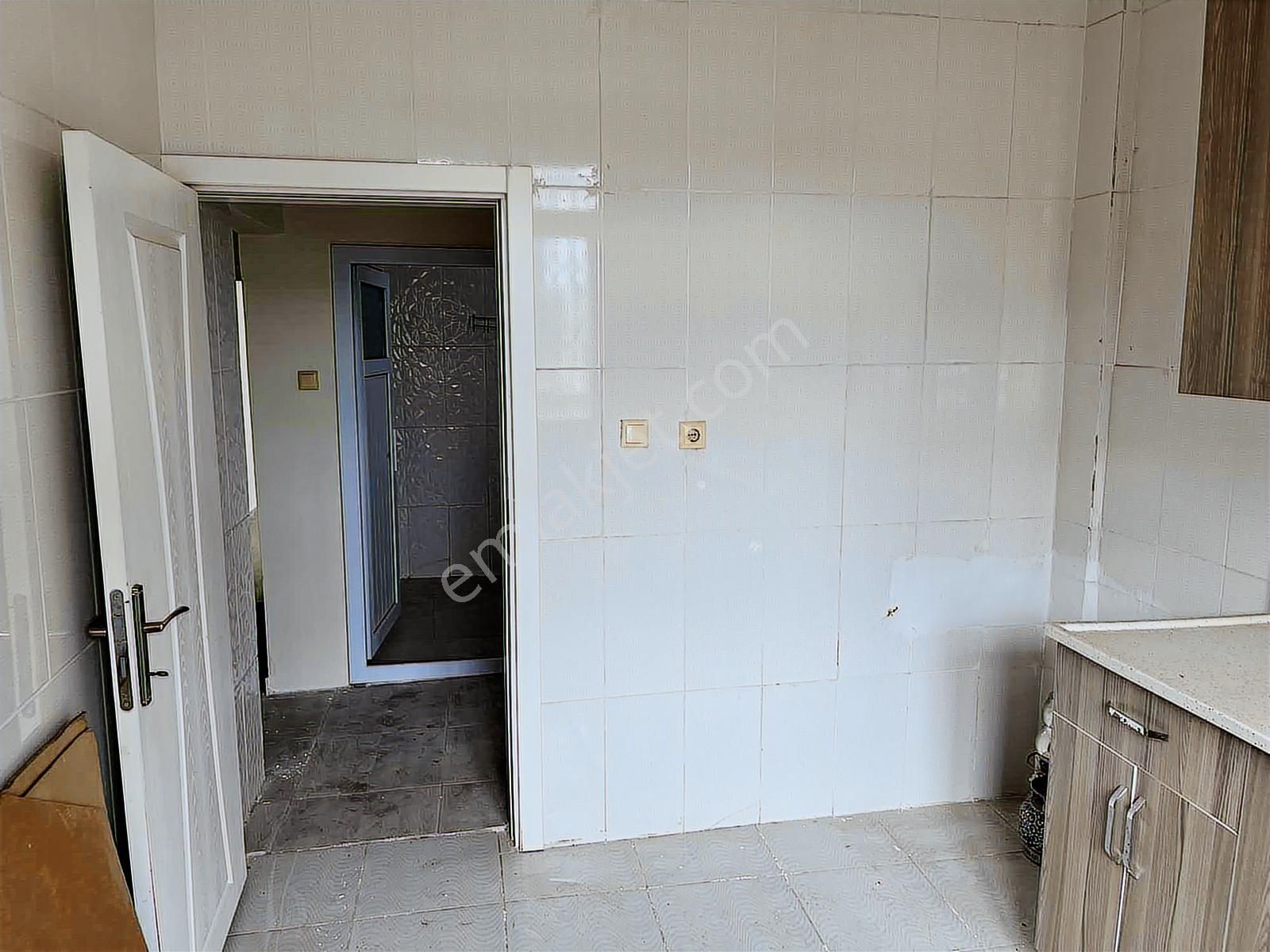 Oto Center Ve İncirlik Hava Üssü Yanında 2+1 Evimiz Satılıktır - Görsel 19