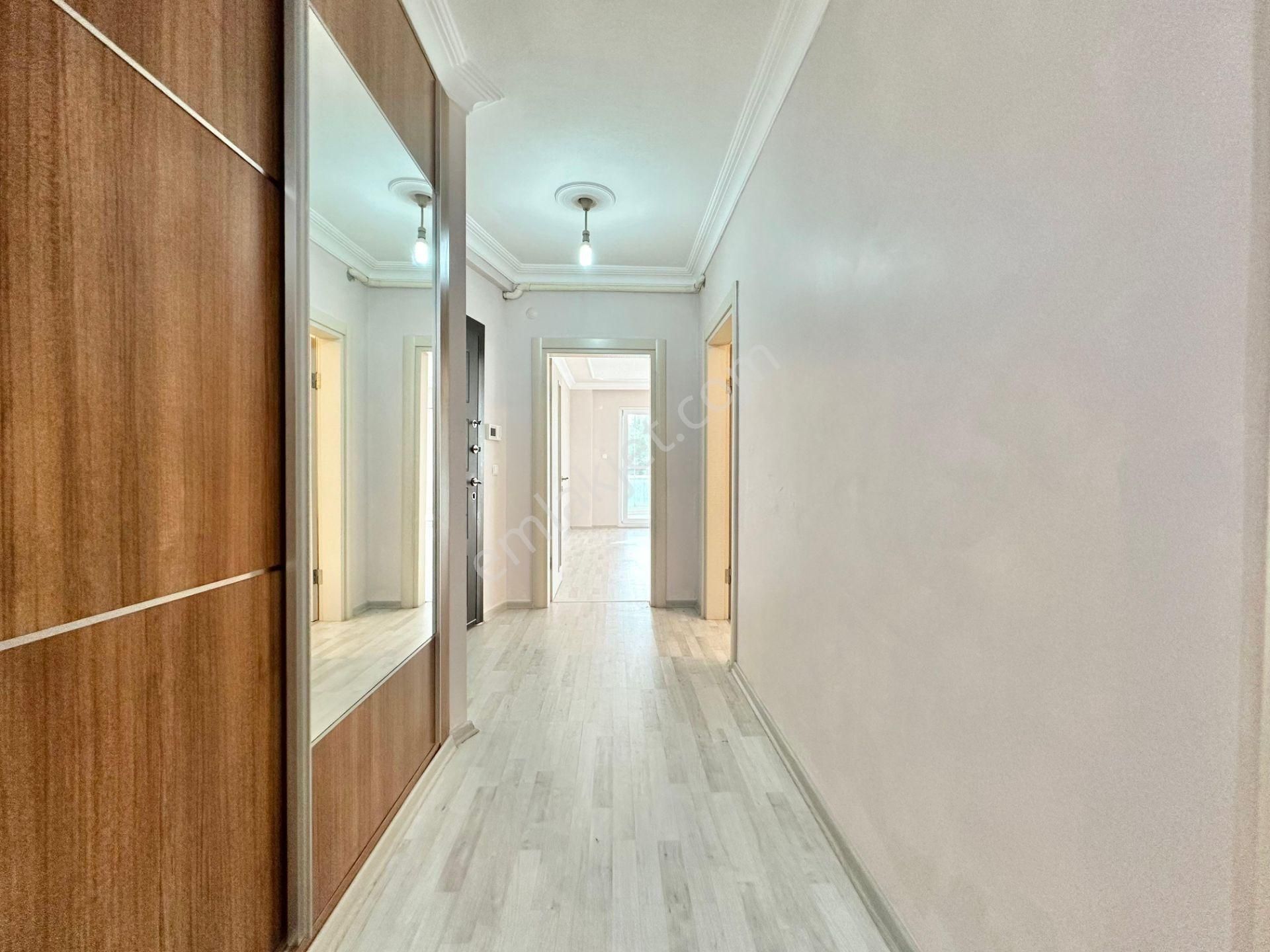 ꧁ay Emlaktan꧂akçay Merkezde Müstakil Tadında Ön Cephe Ebeveyn Banyolu 3 Adet Balkonlu 3+1 Daire - Görsel 18