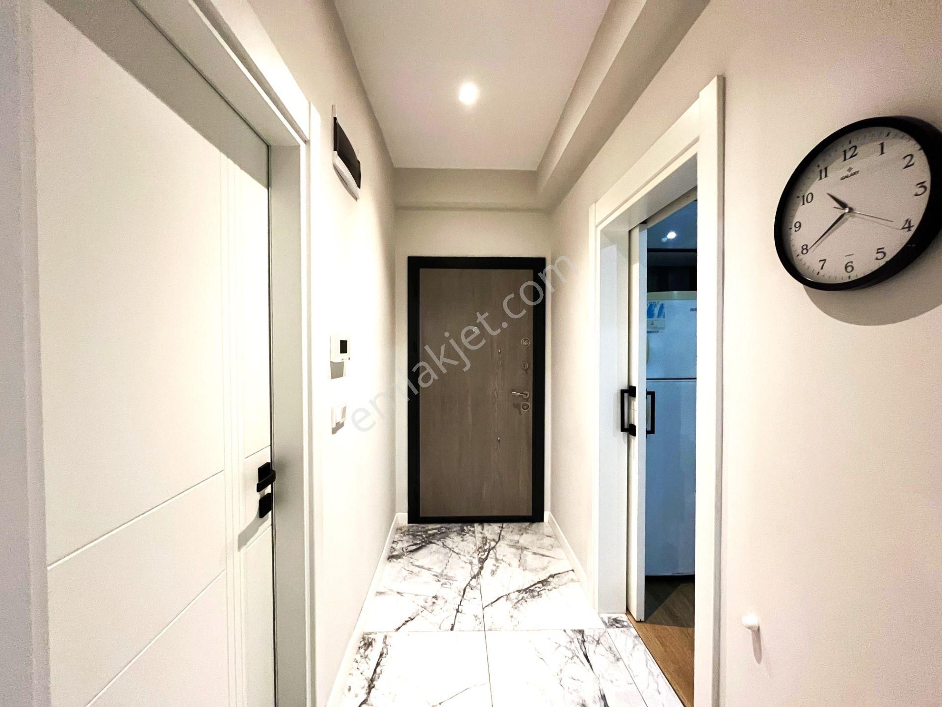 Akçay'da Aygül'den 4 Yaşında Geniş Kapalı Balkonlu Doğalgaz Kombili Asansörlü Acil 1+1 Satılık Daire - Görsel 26