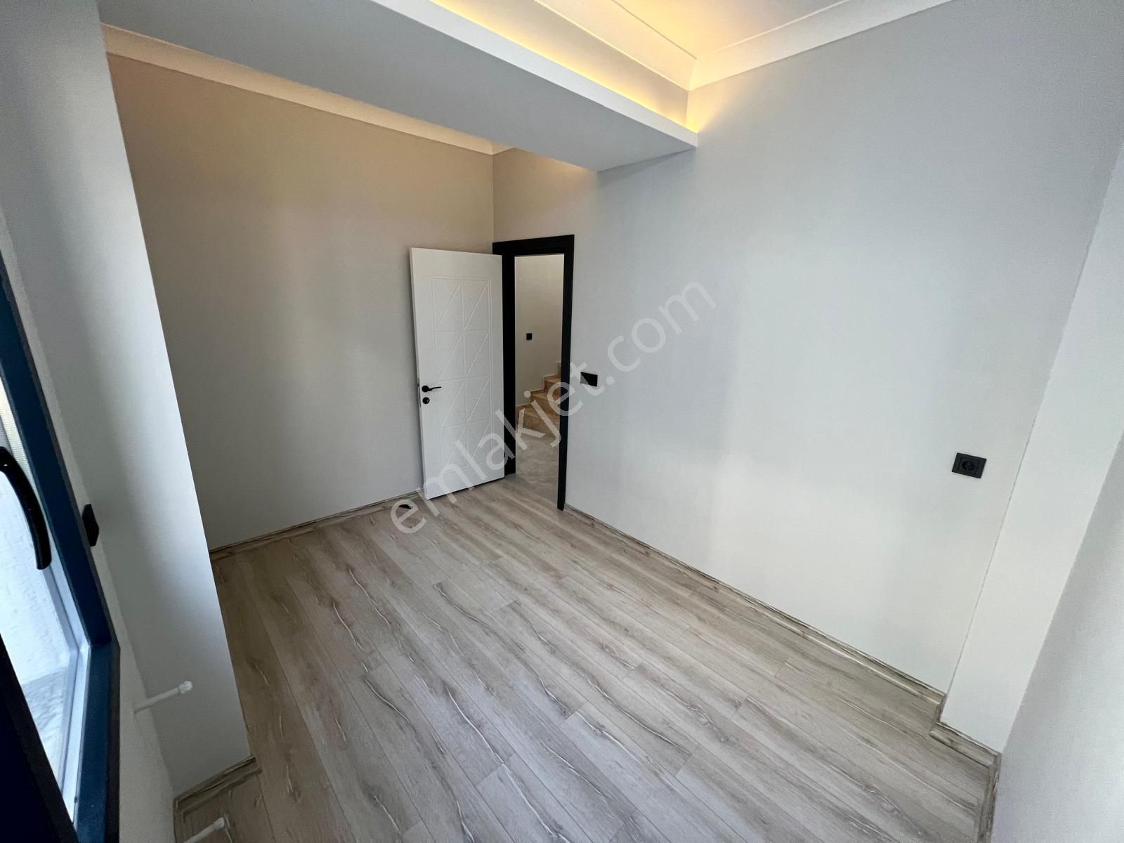 Aras Emlaktan Akçayda Kapalı Mutfak Geniş Dubleks Daire - Görsel 24