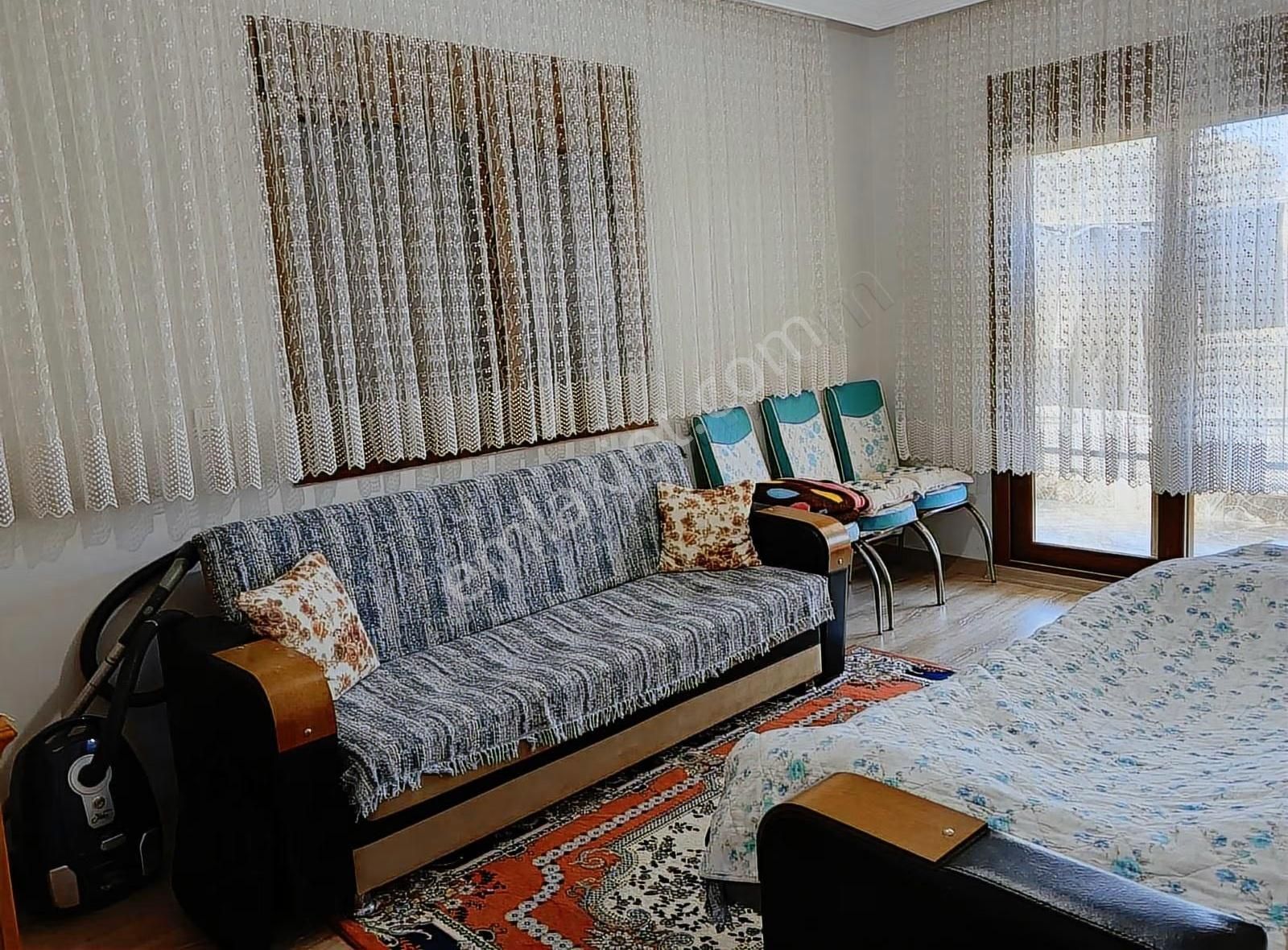 Foça Haciveli'de Eşyalı 2+1 Ferah Daire - Görsel 5