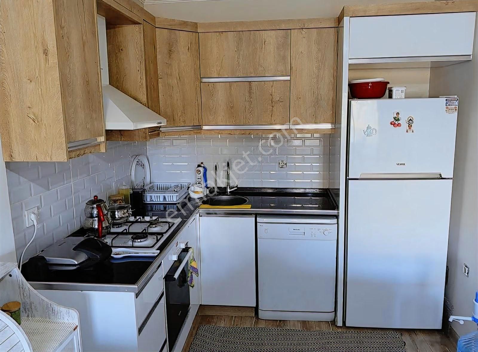 Foça Haciveli'de Eşyalı 2+1 Ferah Daire - Görsel 14