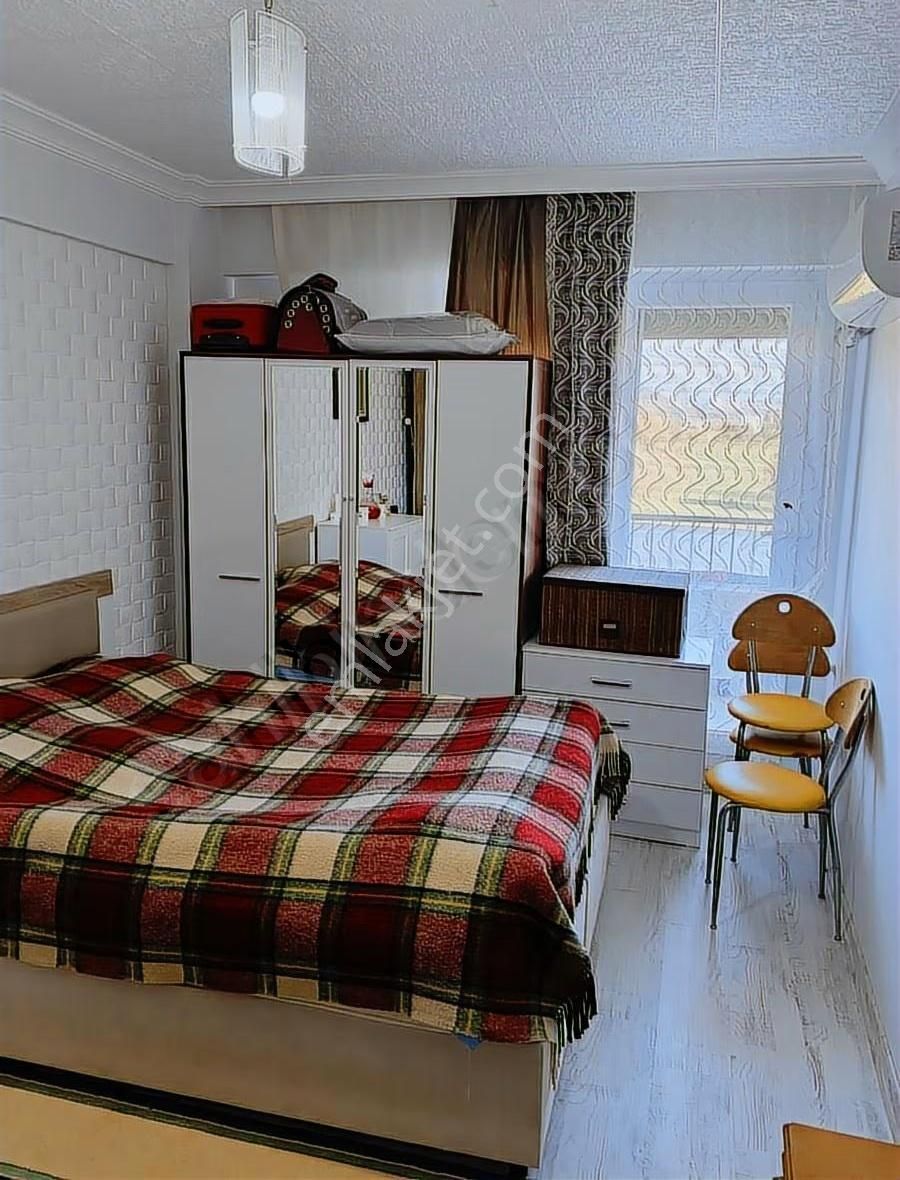 Foça Yenibağarasında Sitede Teraslı 1+1 Bakımlı Daire - Görsel 16