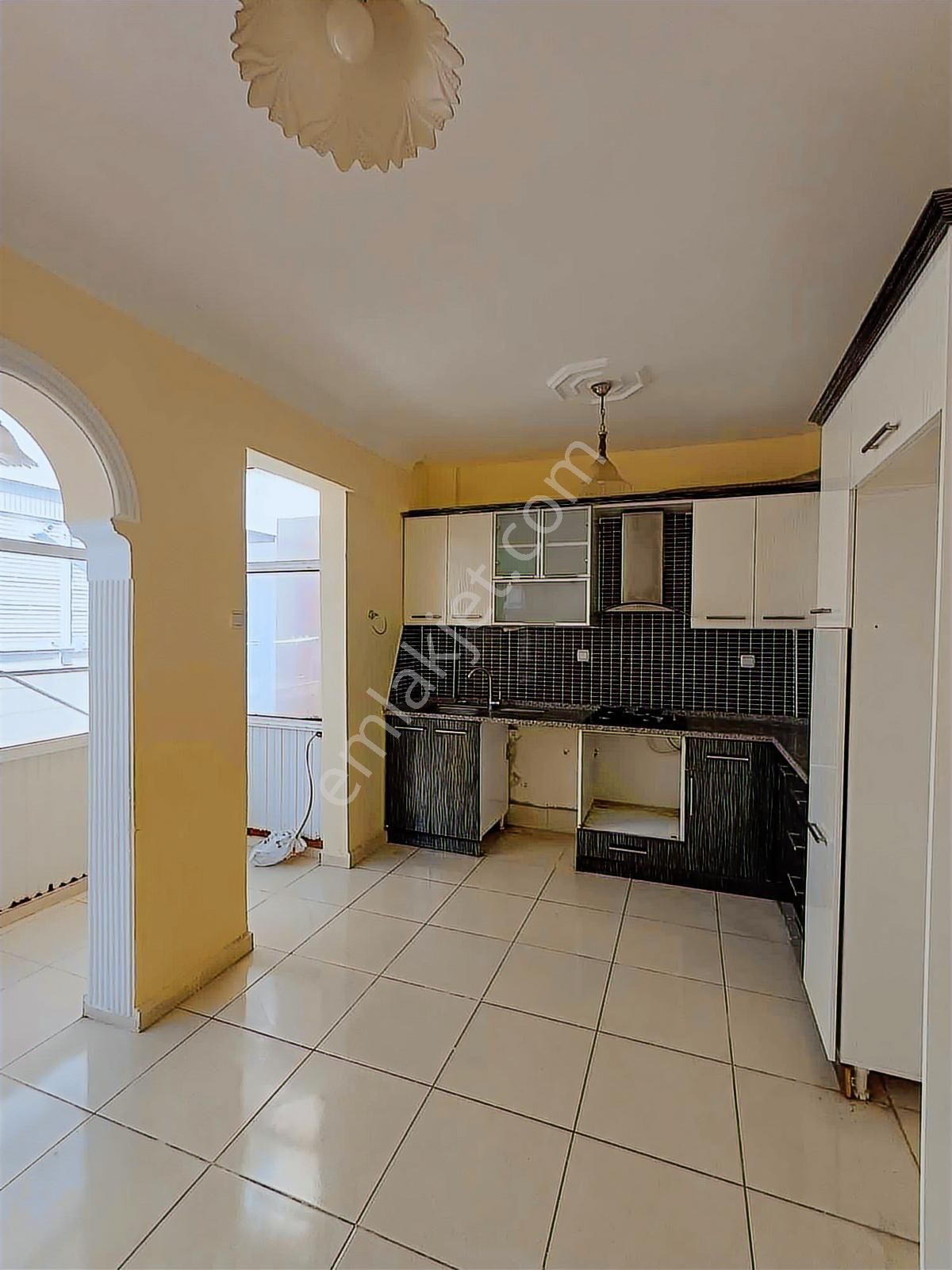 Sundera'dan Konyaaltı Caddesi Ve Tramvaya Yakın 2+1 Kiralık