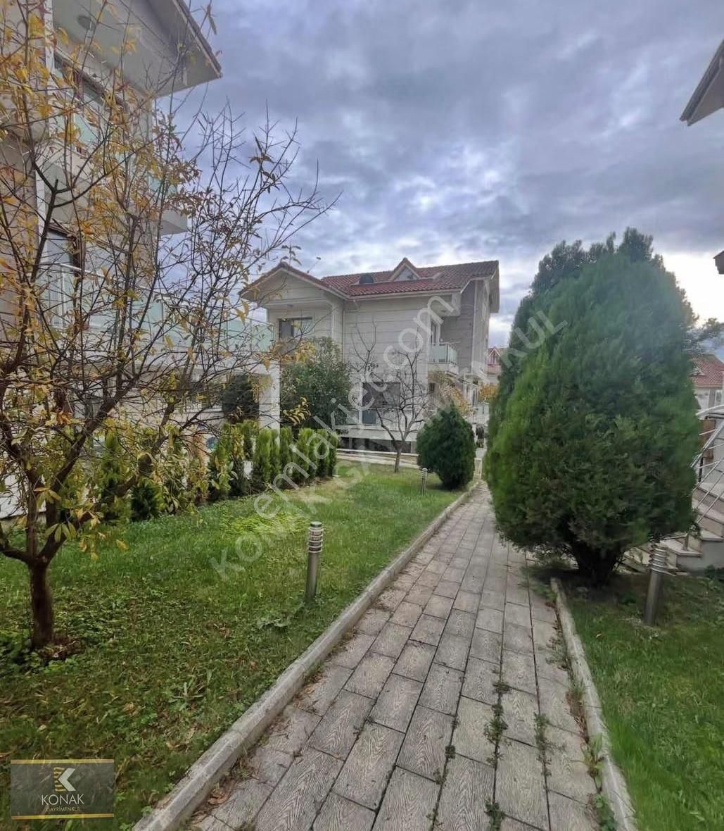 Bahçeli Havuzlu 4 Katlı 6+1 Özel Tasarımlı Villa - Görsel 7